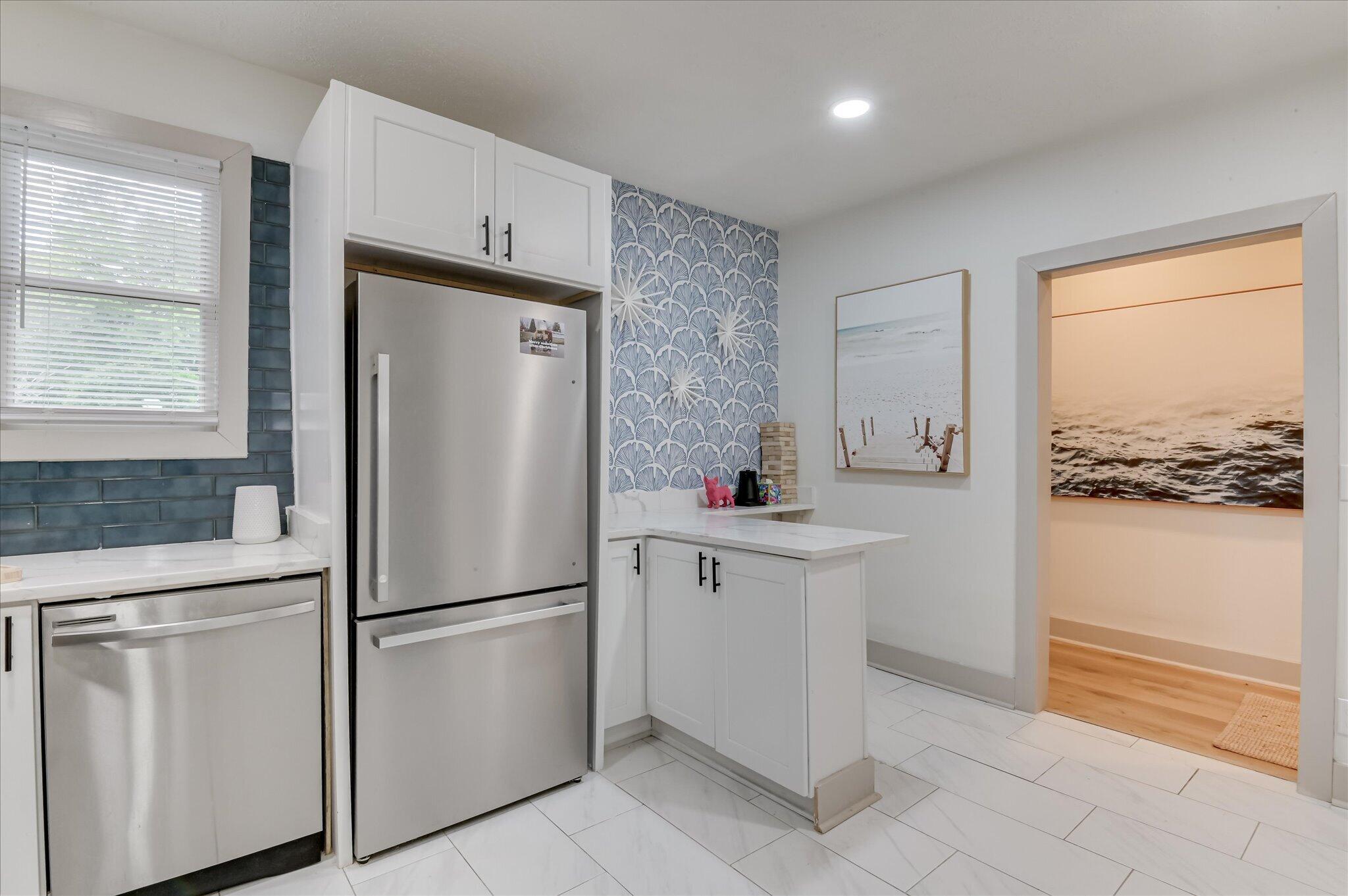 940 Heard Avenue Property Photo 16