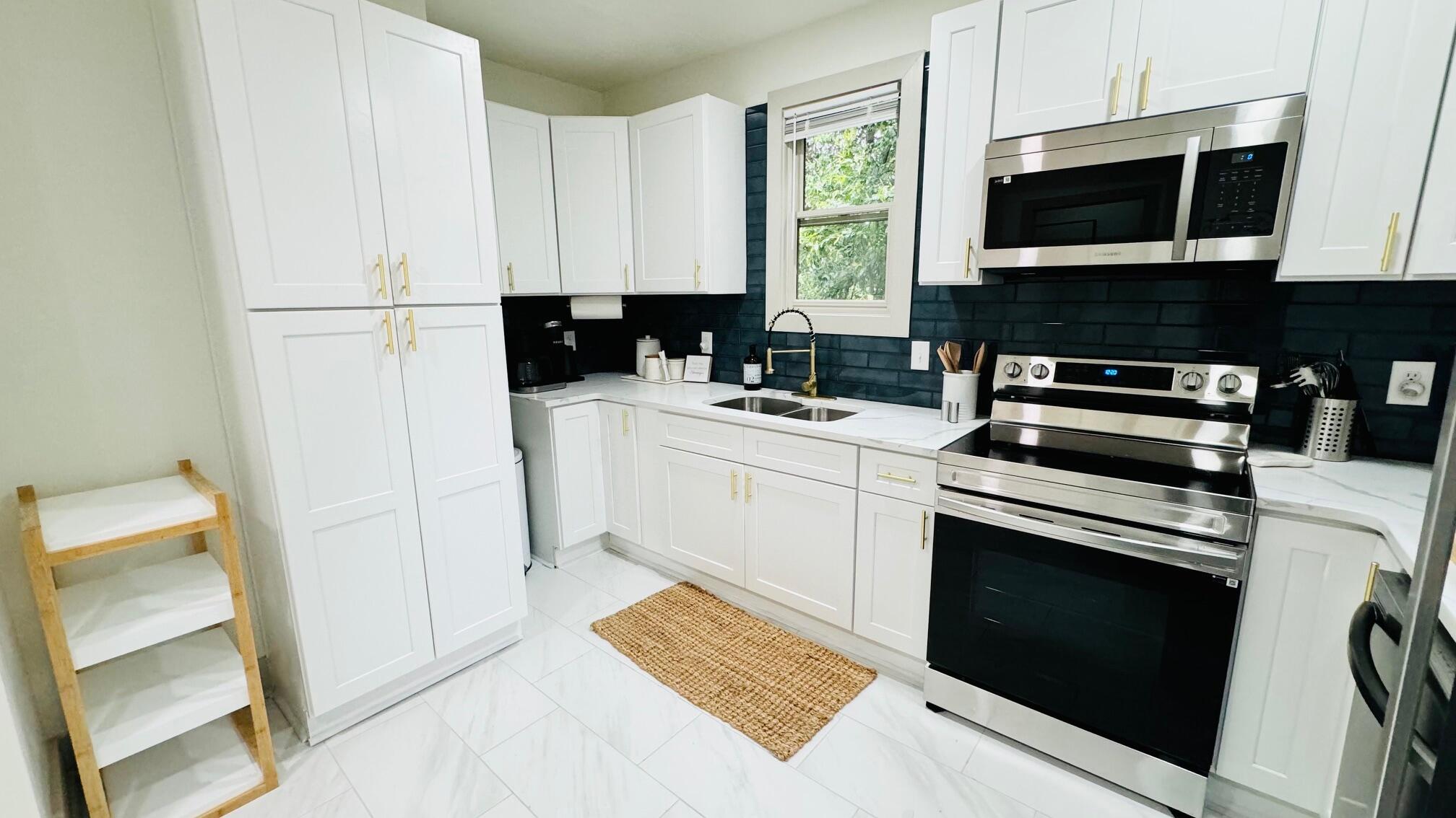 940 Heard Avenue Property Photo 41