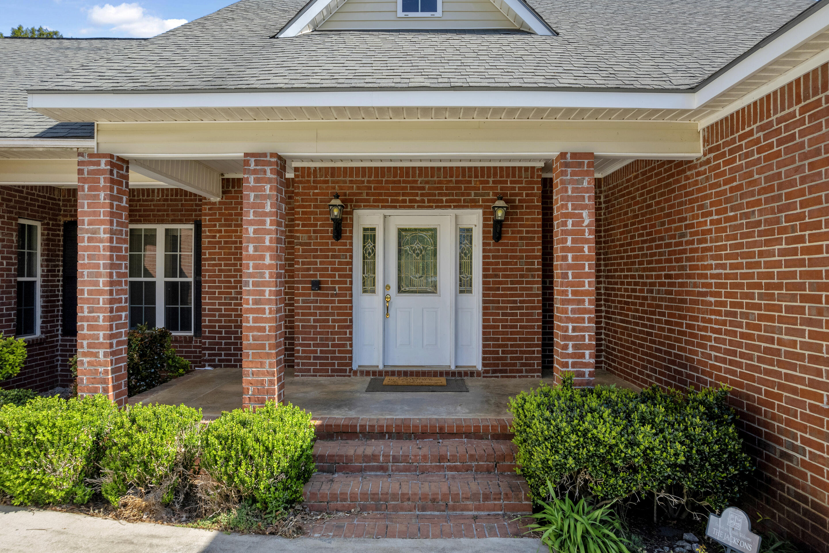 1197 Jefferson Boulevard Property Photo 2