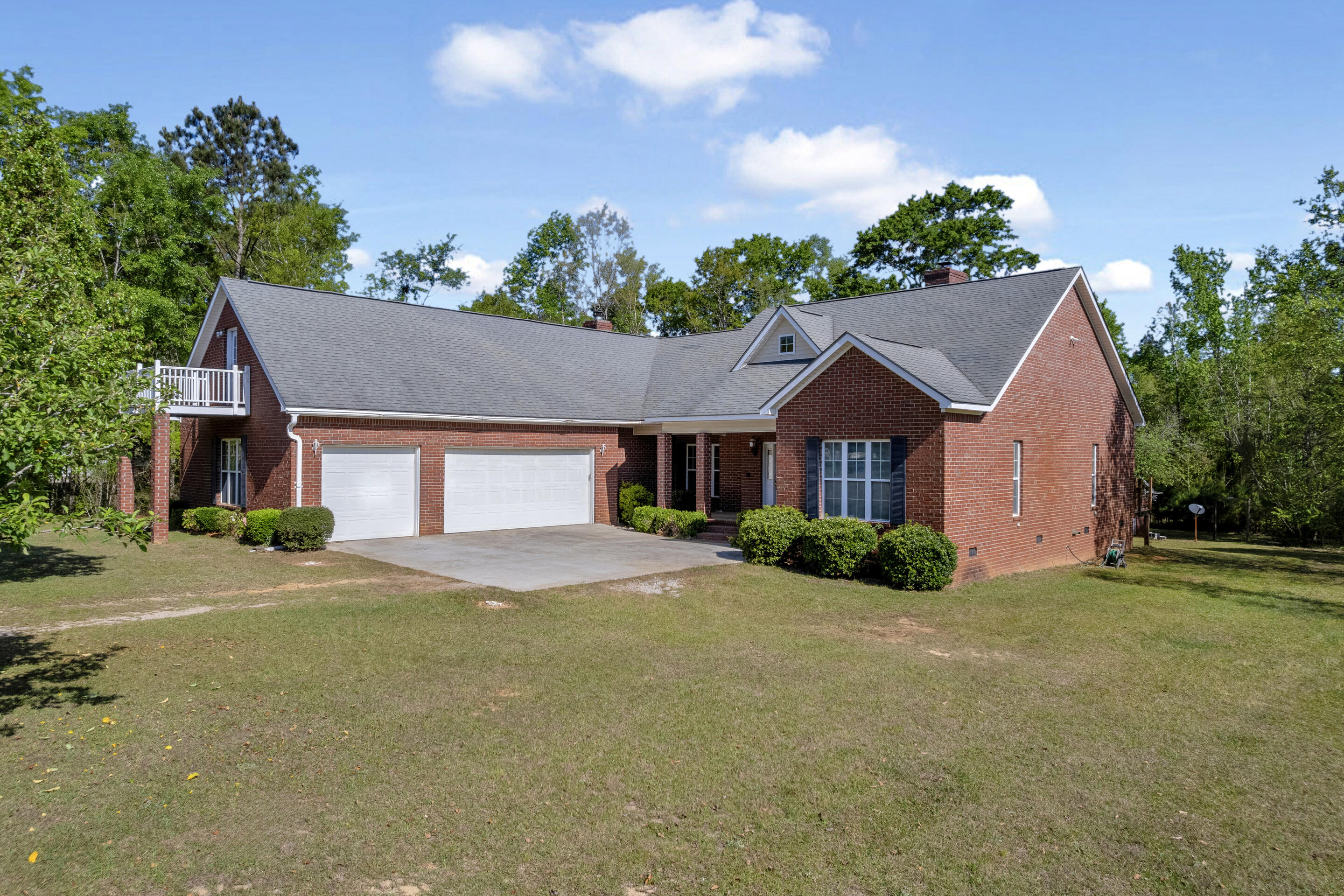 1197 Jefferson Boulevard Property Photo 5