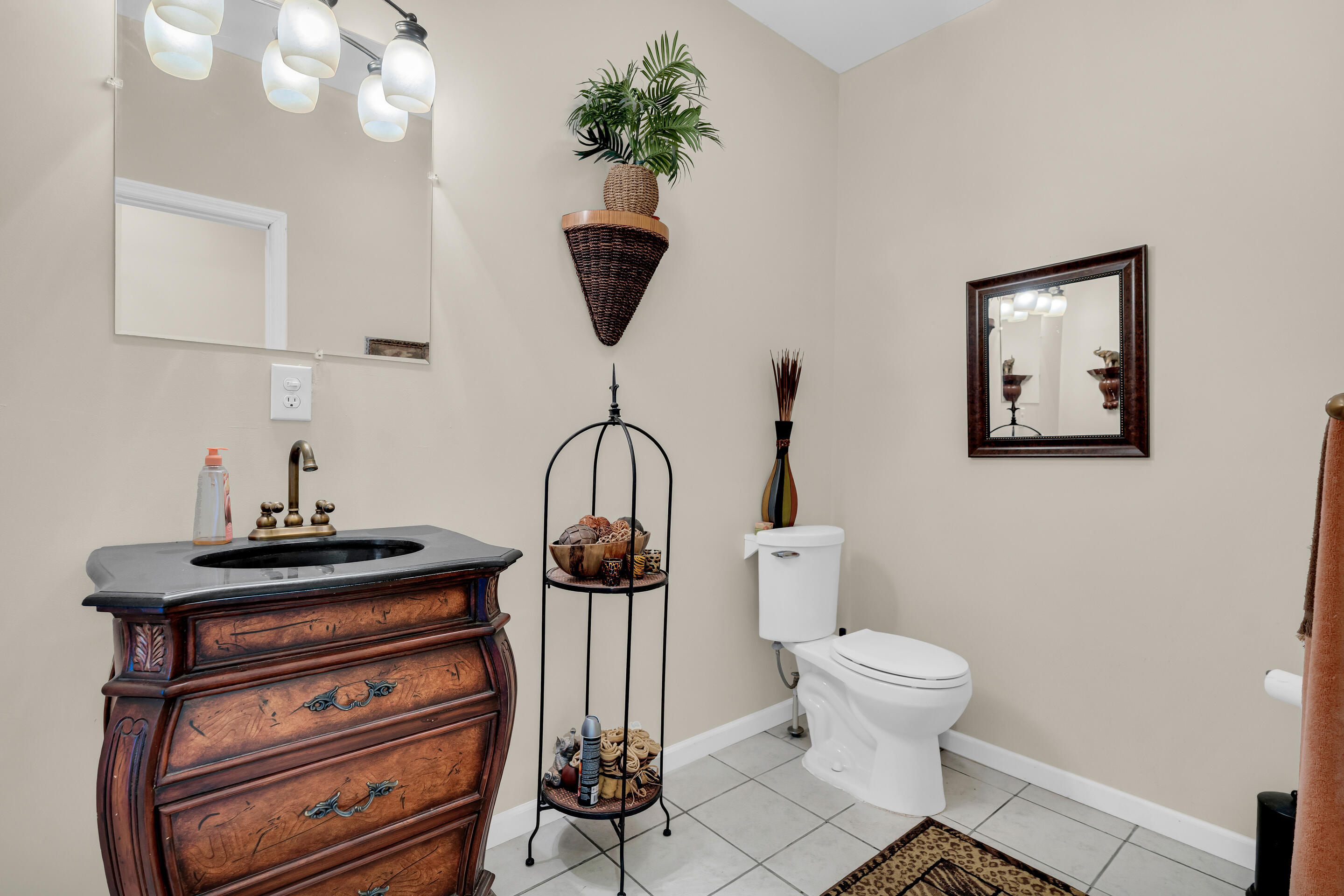 1197 Jefferson Boulevard Property Photo 39