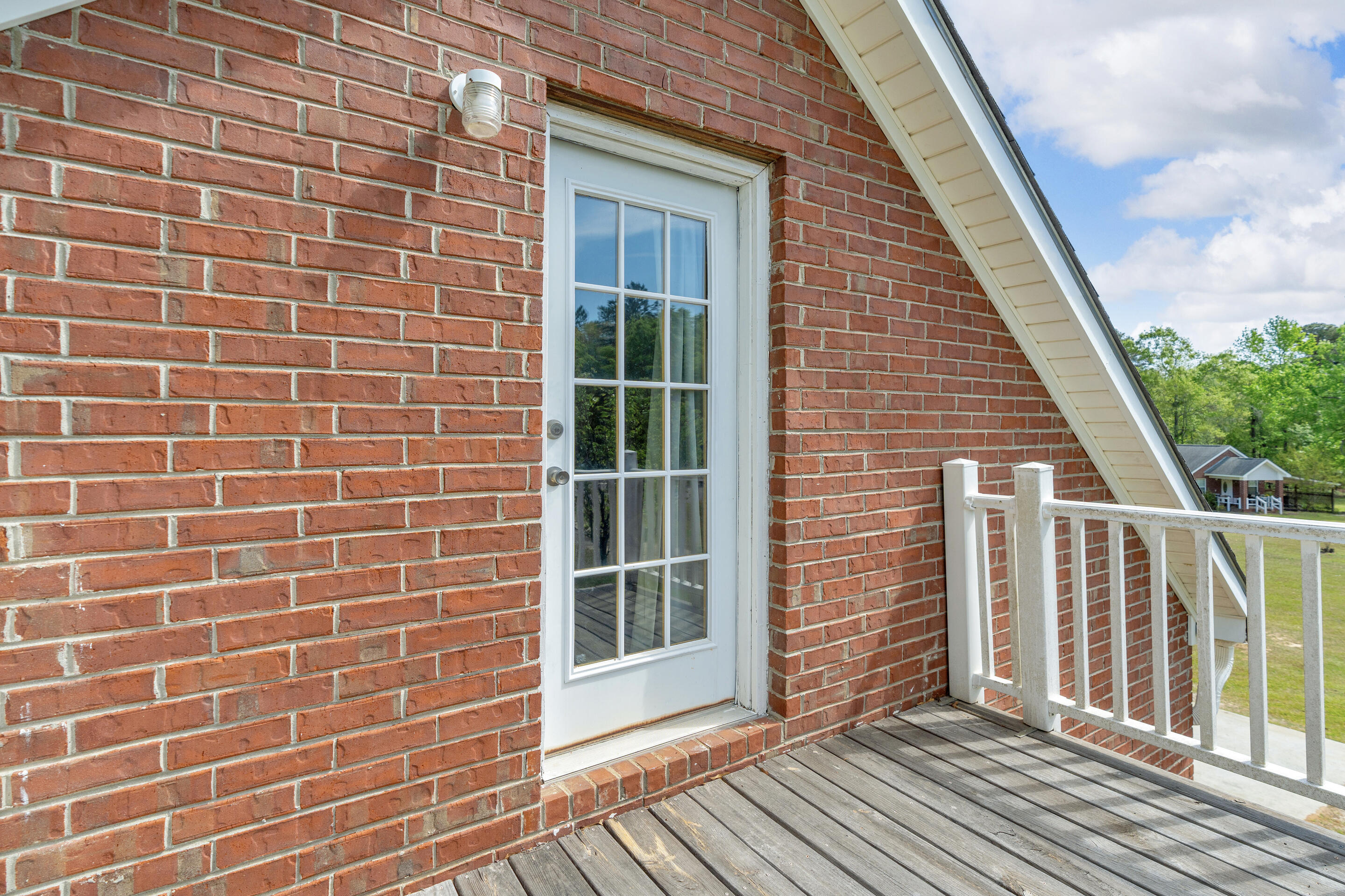 1197 Jefferson Boulevard Property Photo 45