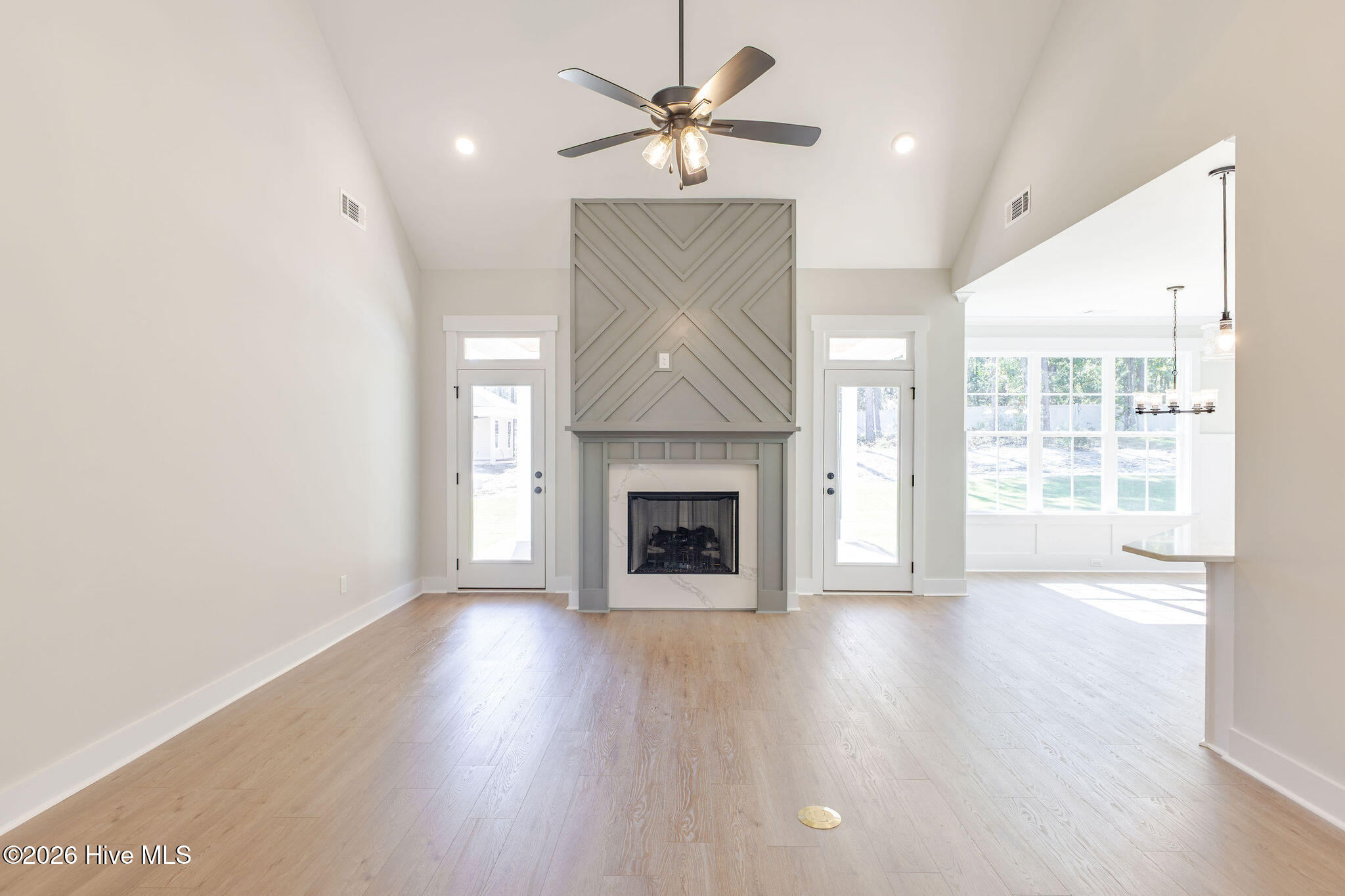 2103 Waterbridge Lane Property Photo 5