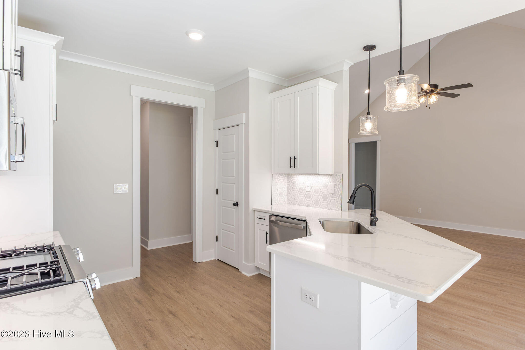 2103 Waterbridge Lane Property Photo 11