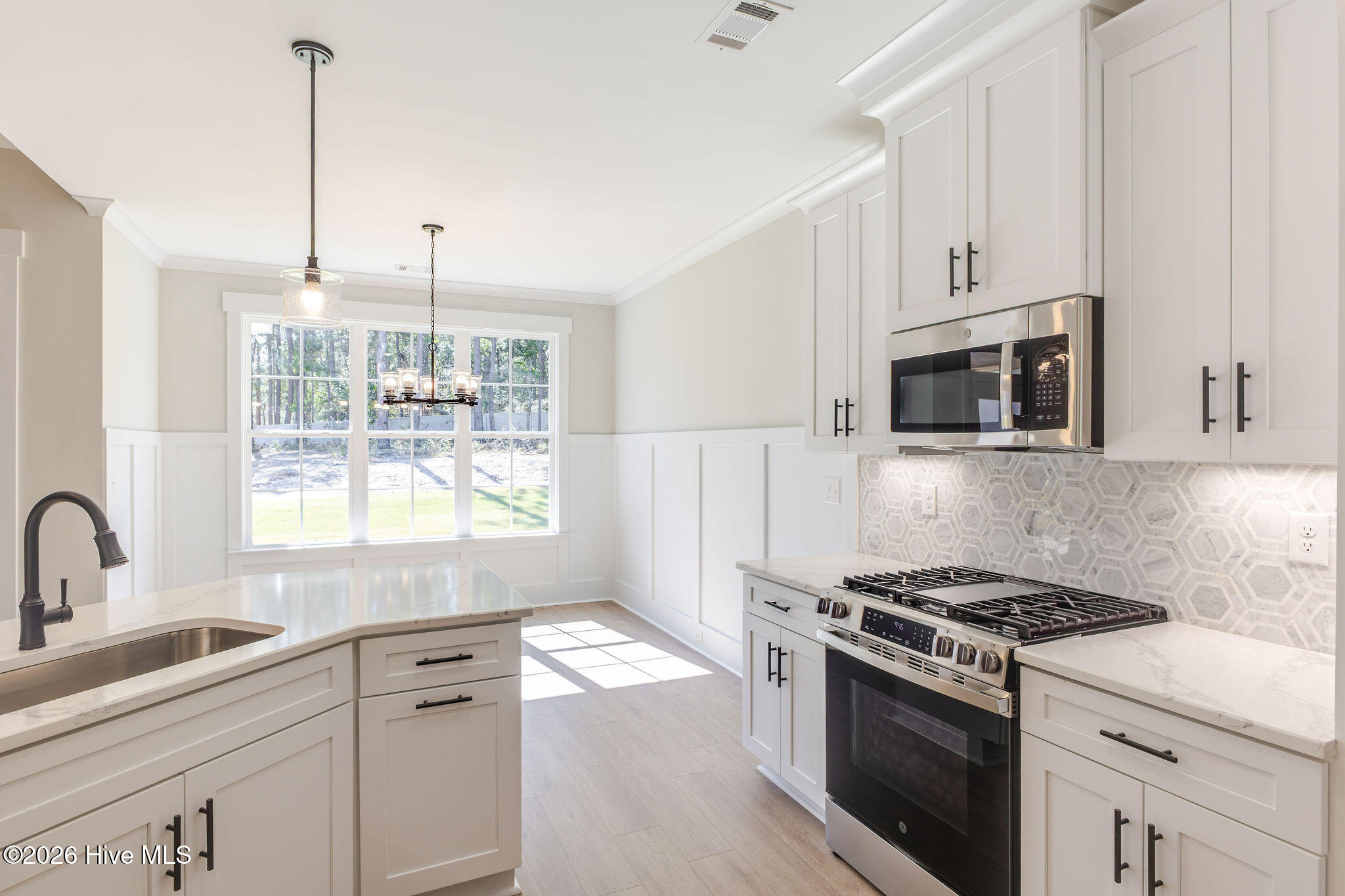 2103 Waterbridge Lane Property Photo 12