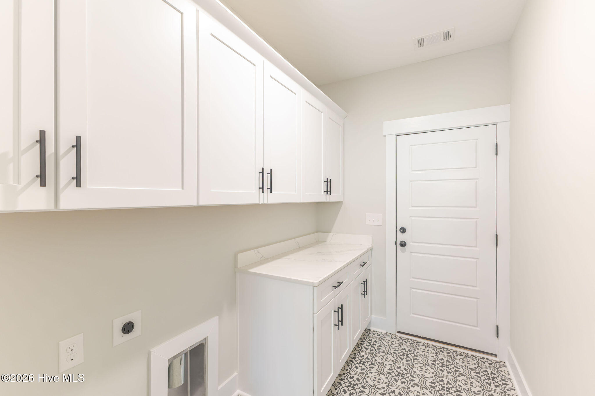 2103 Waterbridge Lane Property Photo 14