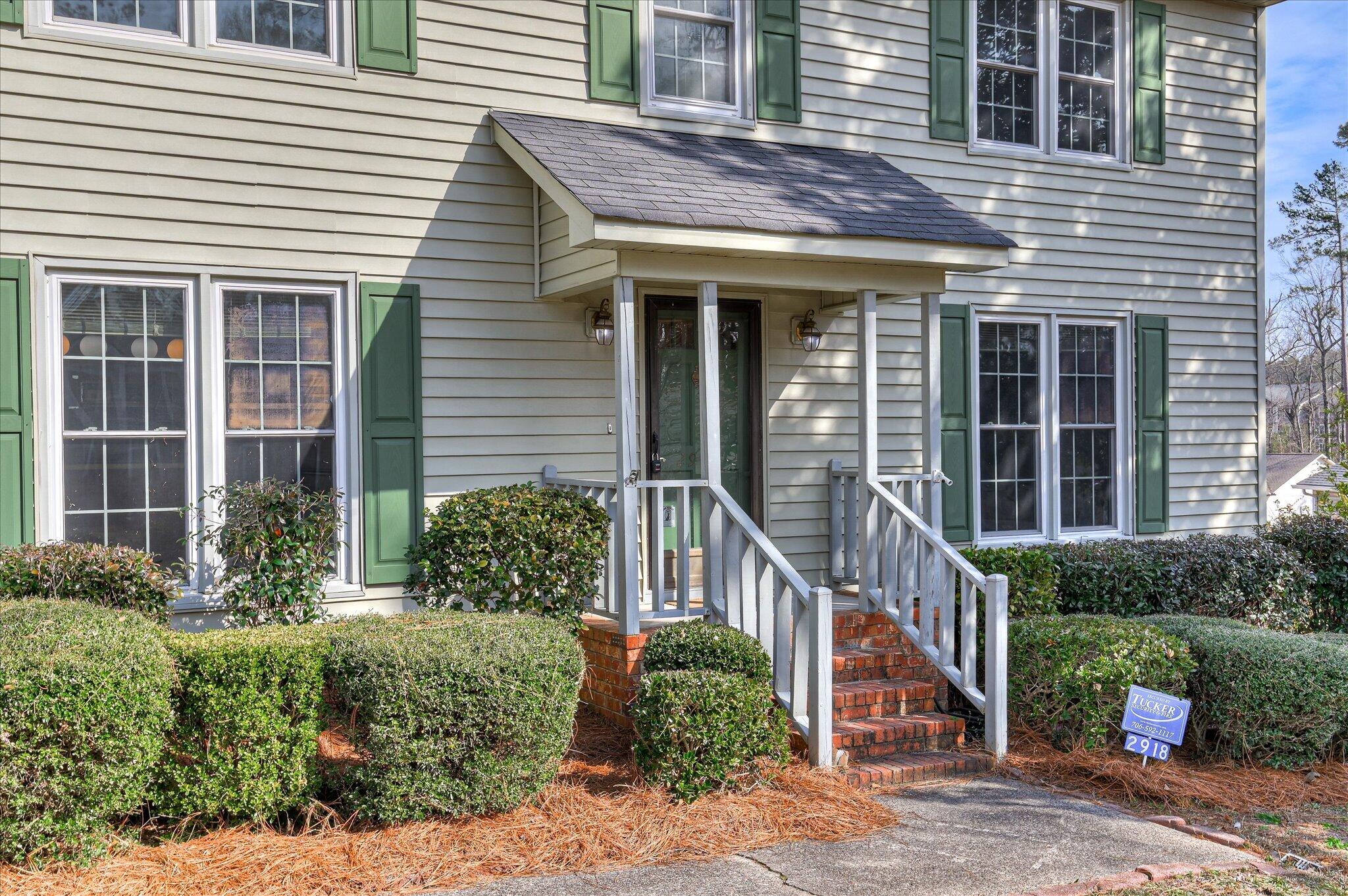 2918 Foxhall Circle Property Photo 3