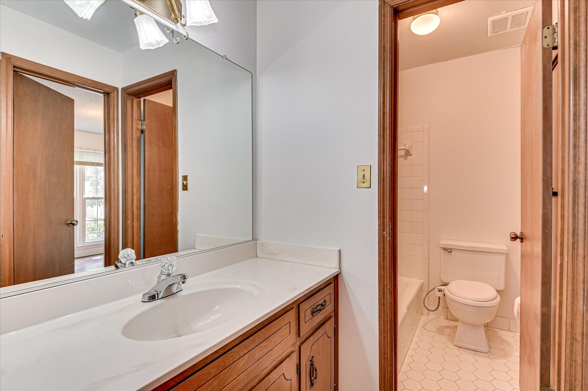 2918 Foxhall Circle Property Photo 28
