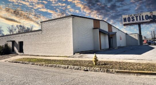 1002 Walton Way Property Photo 6