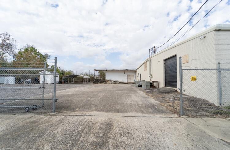 1002 Walton Way Property Photo 8