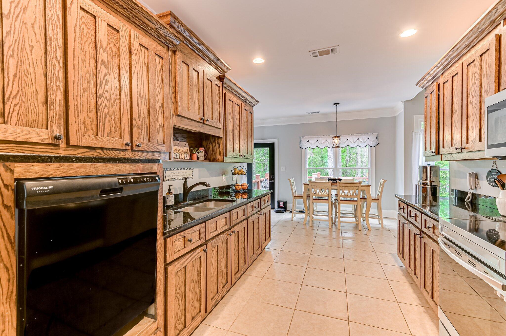 1067 Maiden Cane Way Property Photo 18