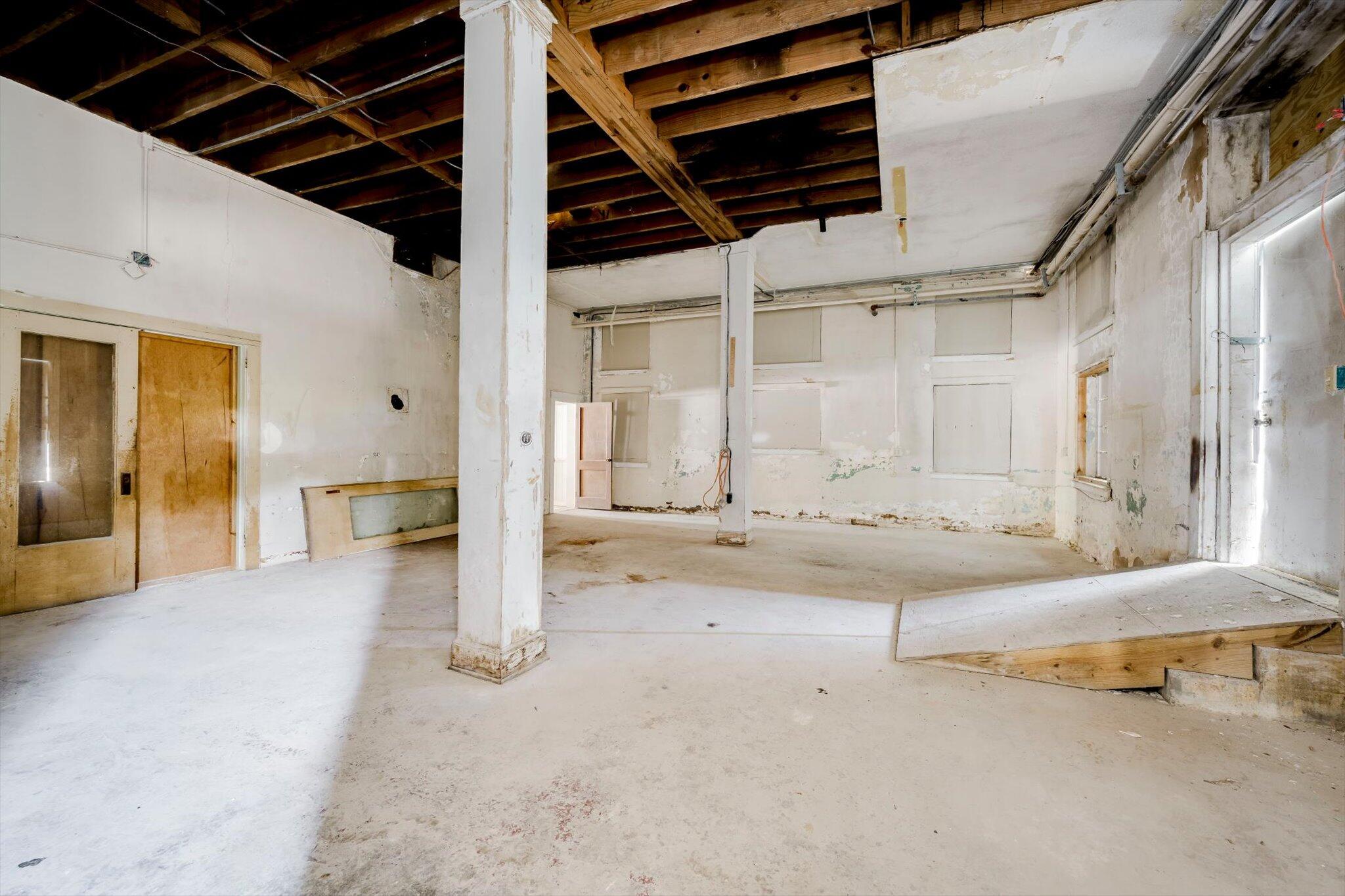 111 Main Street Property Photo 14