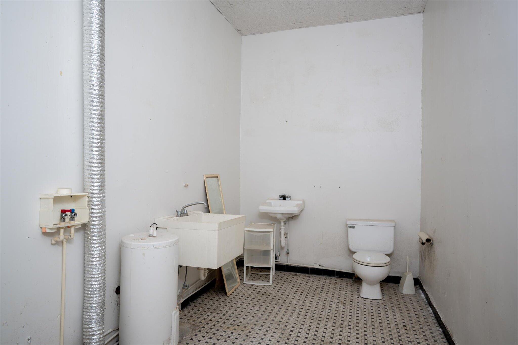 111 Main Street Property Photo 17