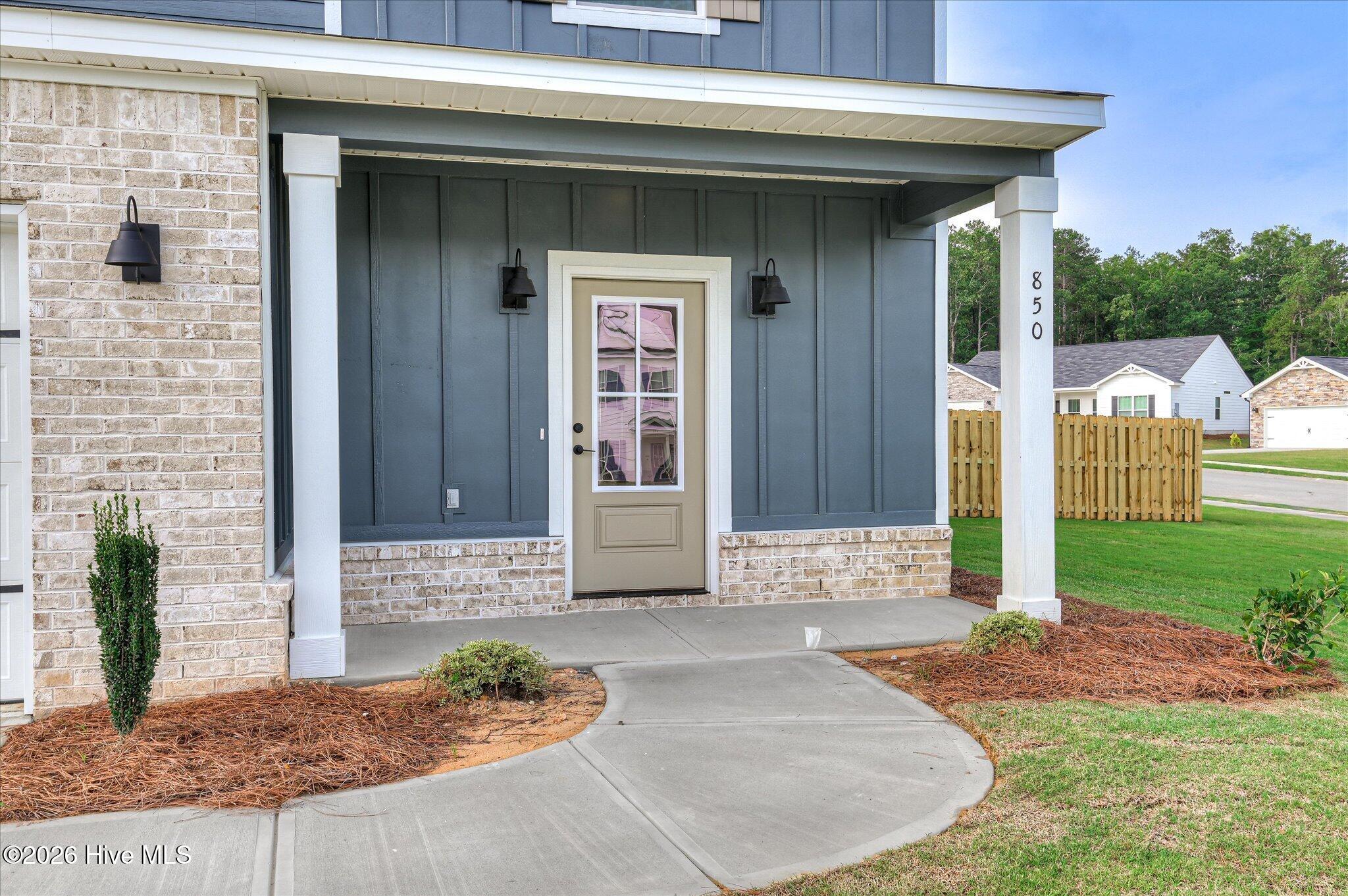 850 Sweetgrass Circle Property Photo 4