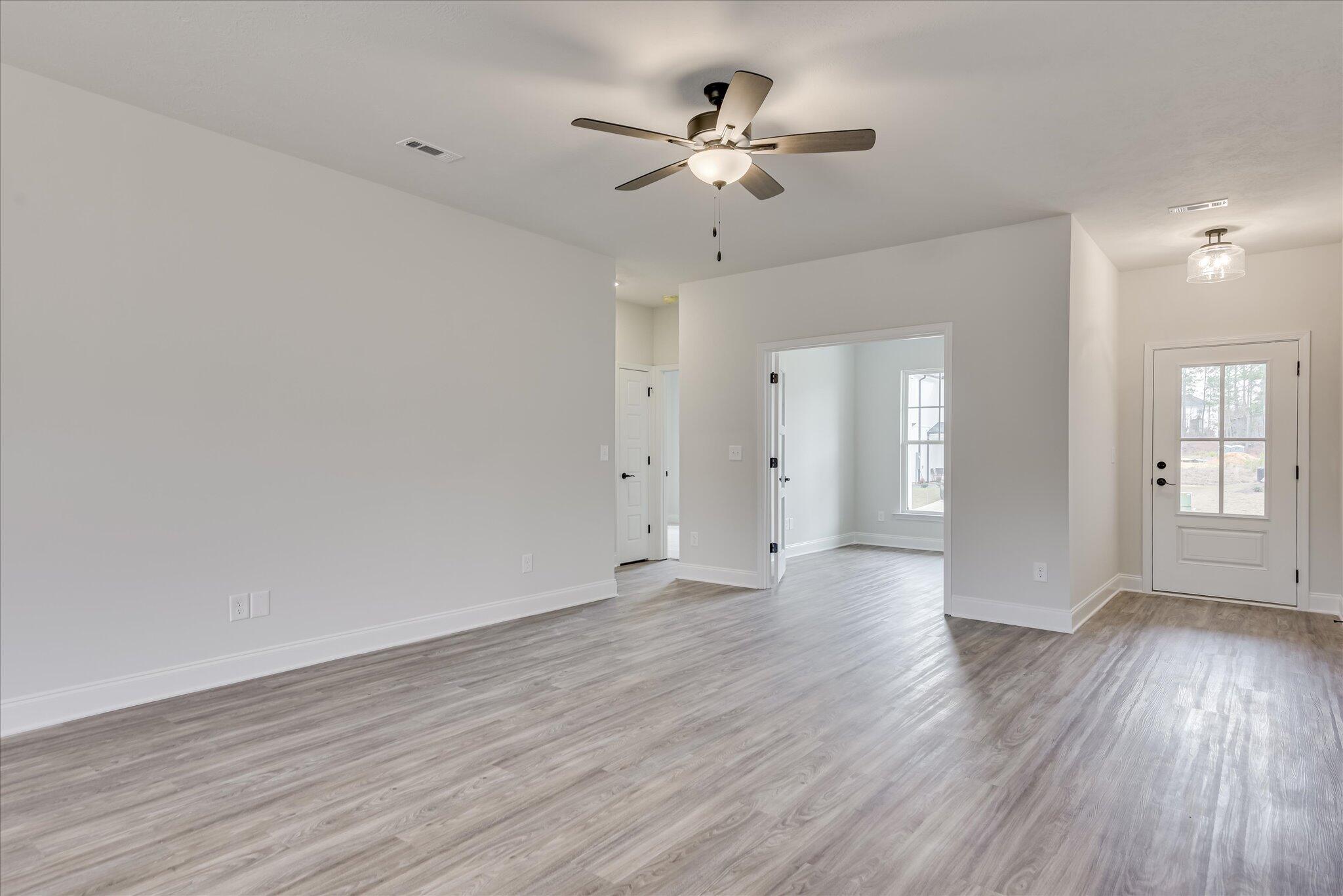 337 Bay Meadows Drive Property Photo 7