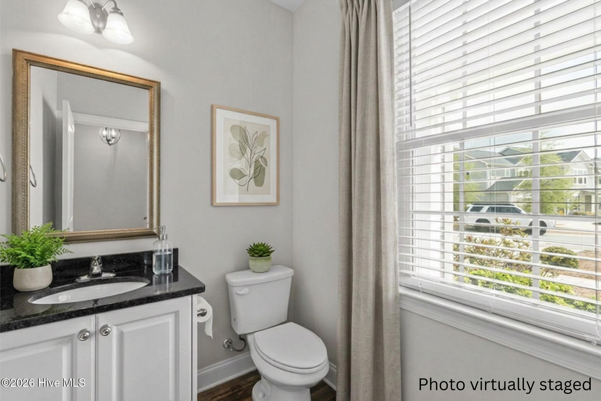 659 Aberdeen Circle Property Photo 5