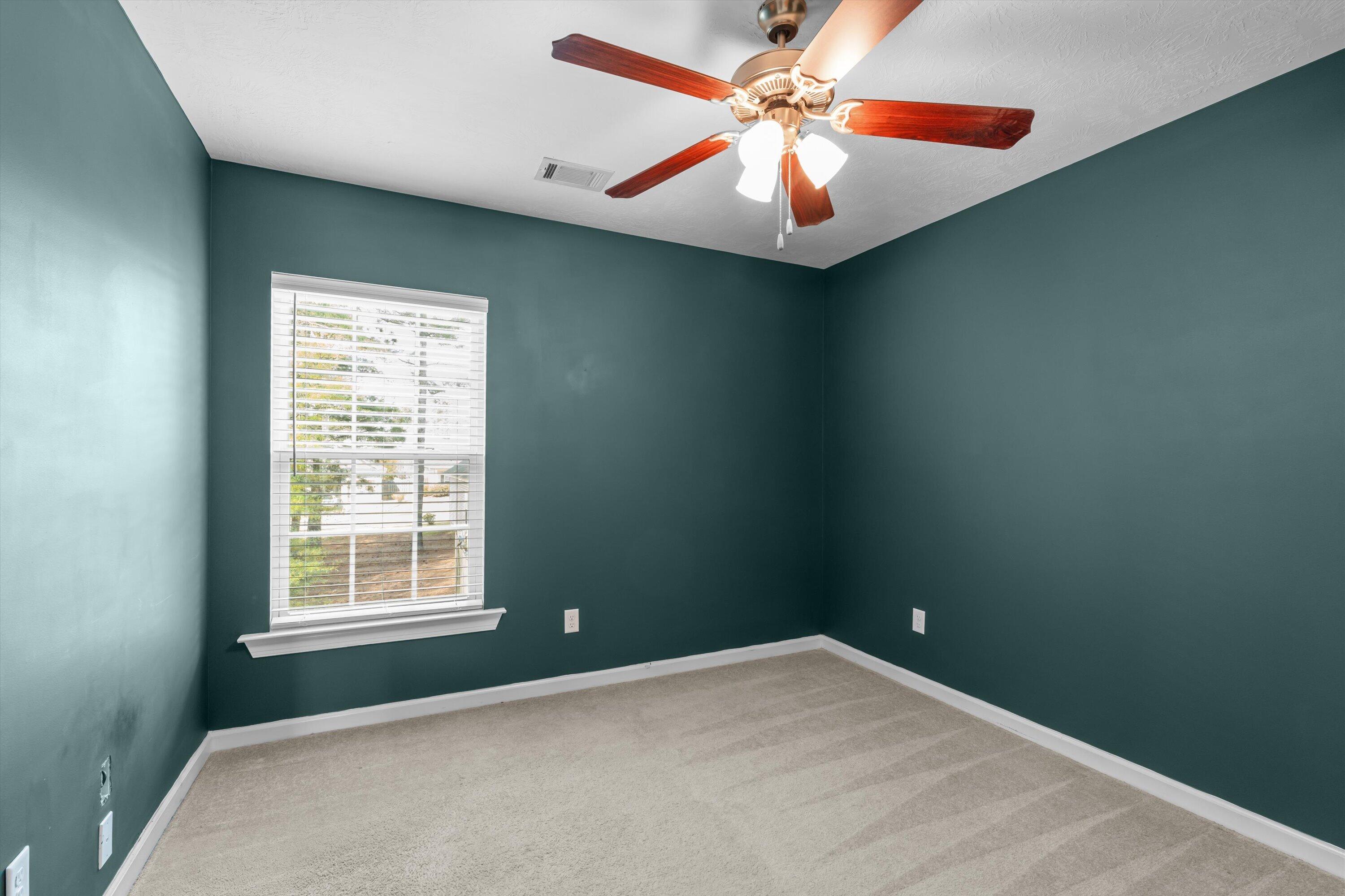 659 Aberdeen Circle Property Photo 26