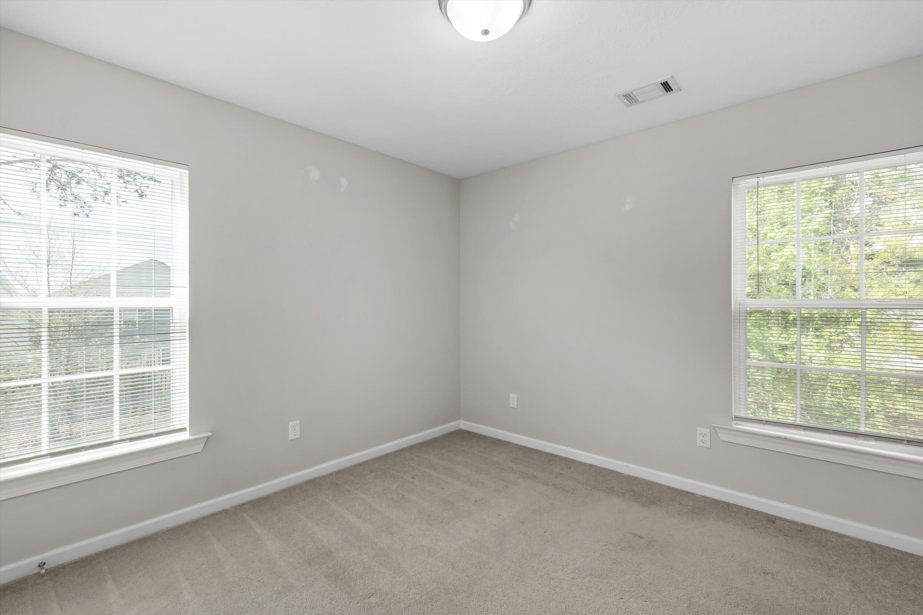 659 Aberdeen Circle Property Photo 28