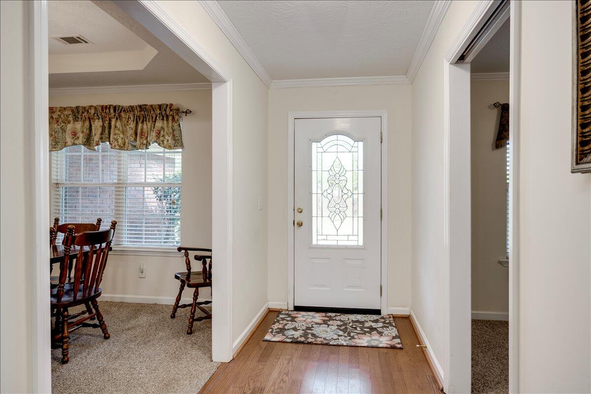 1504 Greiner Circle Property Photo 4