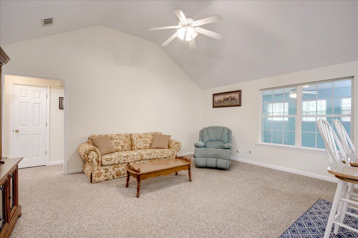 1504 Greiner Circle Property Photo 20