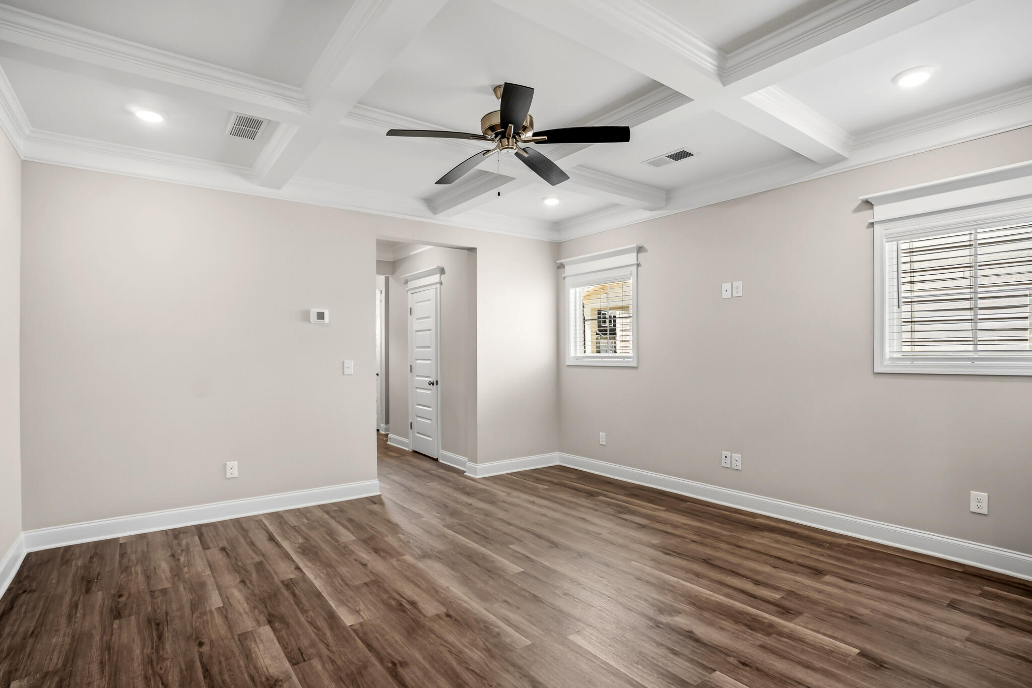 2044 Se Denmark Avenue Property Photo 6