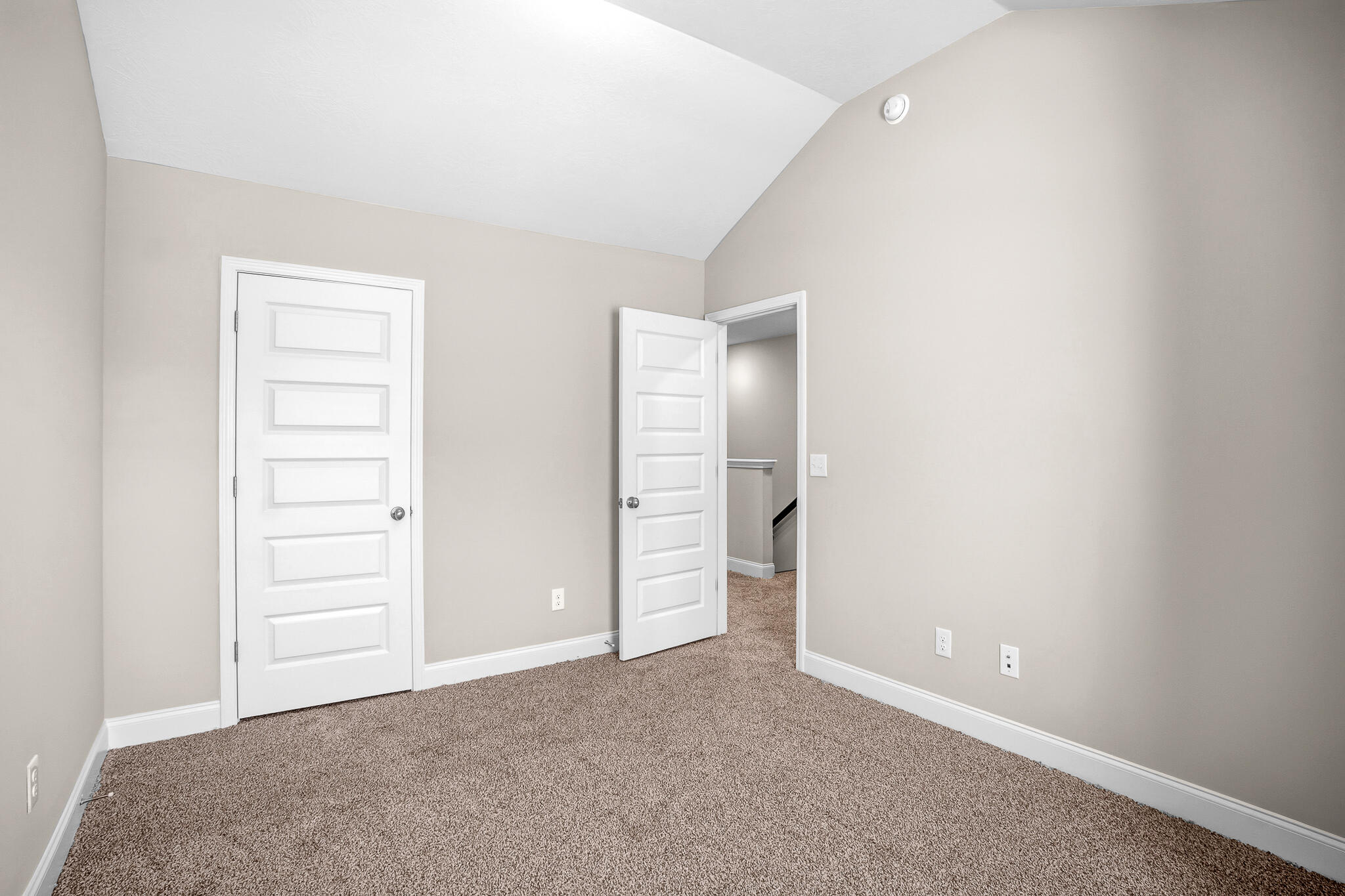 2044 Se Denmark Avenue Property Photo 17