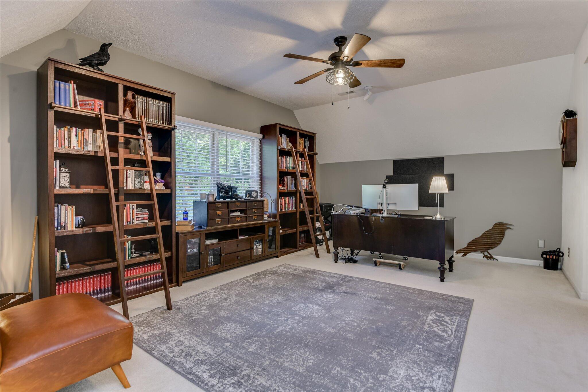 66 Waters Edge Drive Property Photo 28