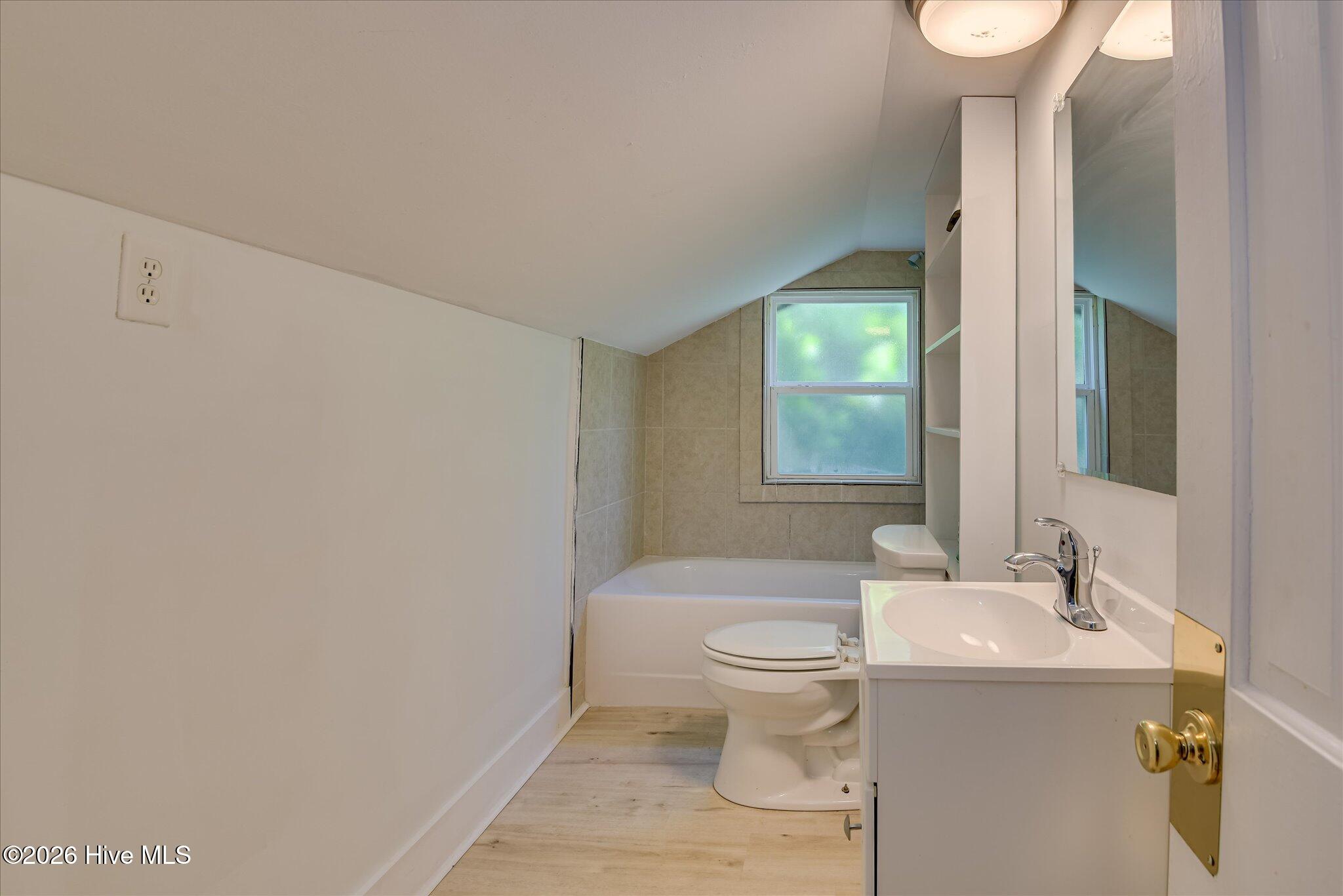 714 Hickman Road Property Photo 75
