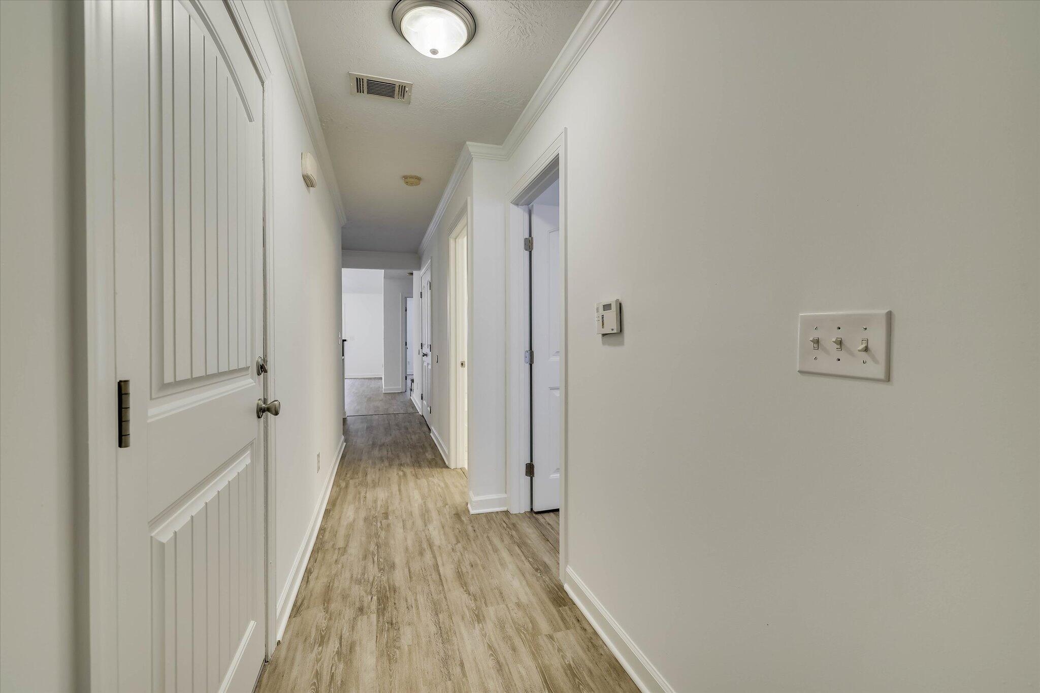 350 Connor Circle Property Photo 4