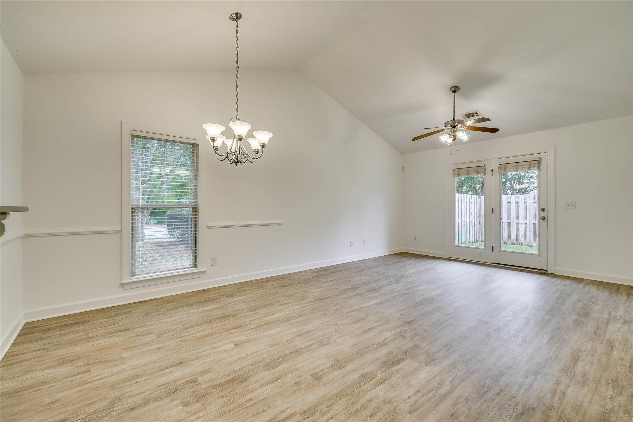 350 Connor Circle Property Photo 11