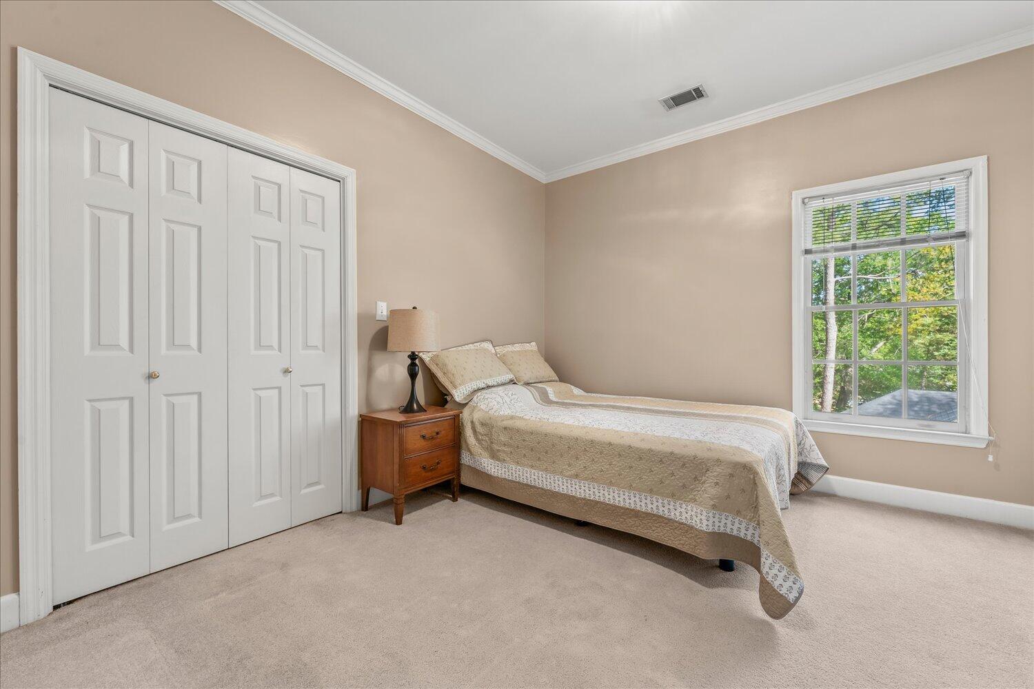 203 W Kestwick Drive Property Photo 26