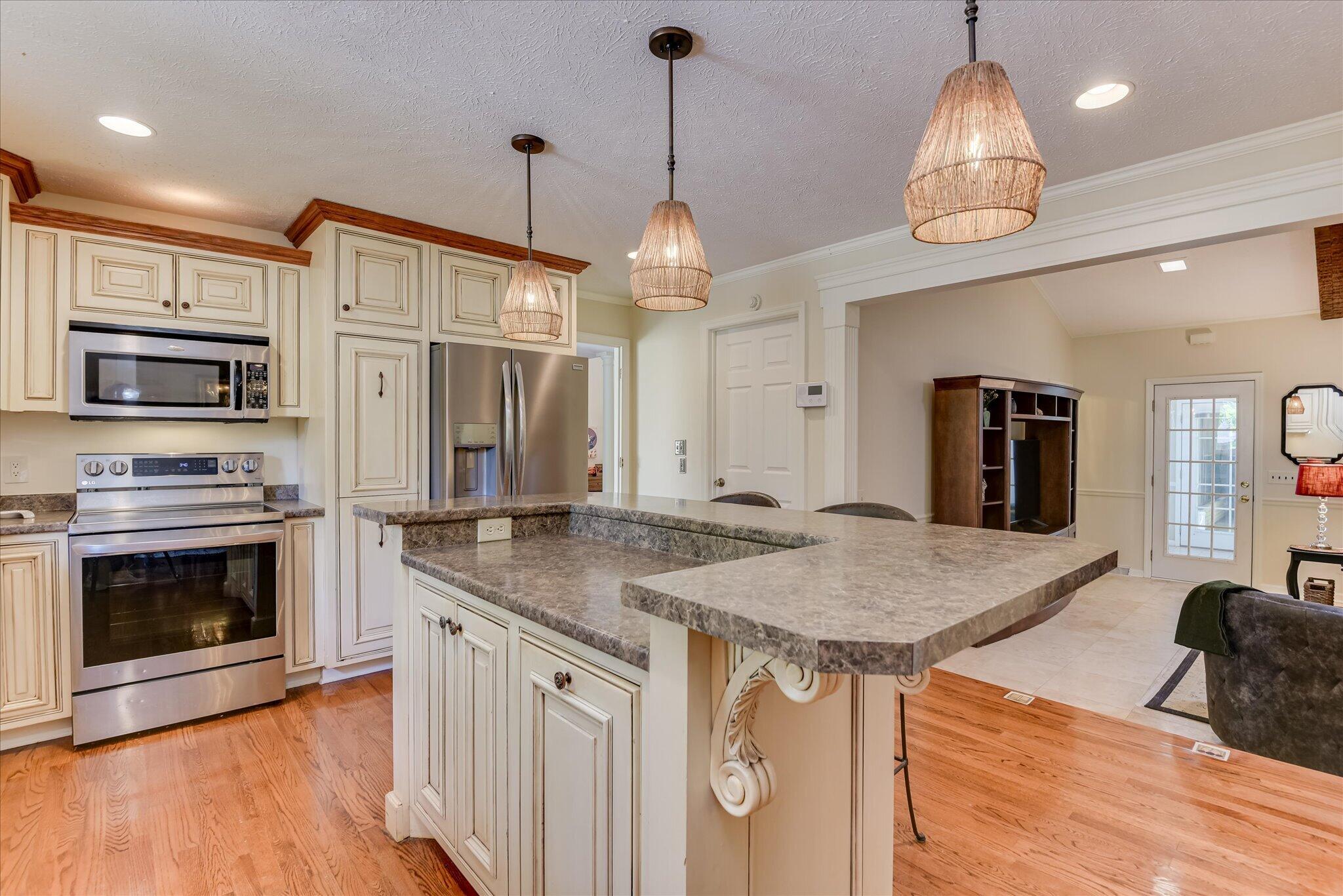 31 Deerwood Drive Property Photo 8