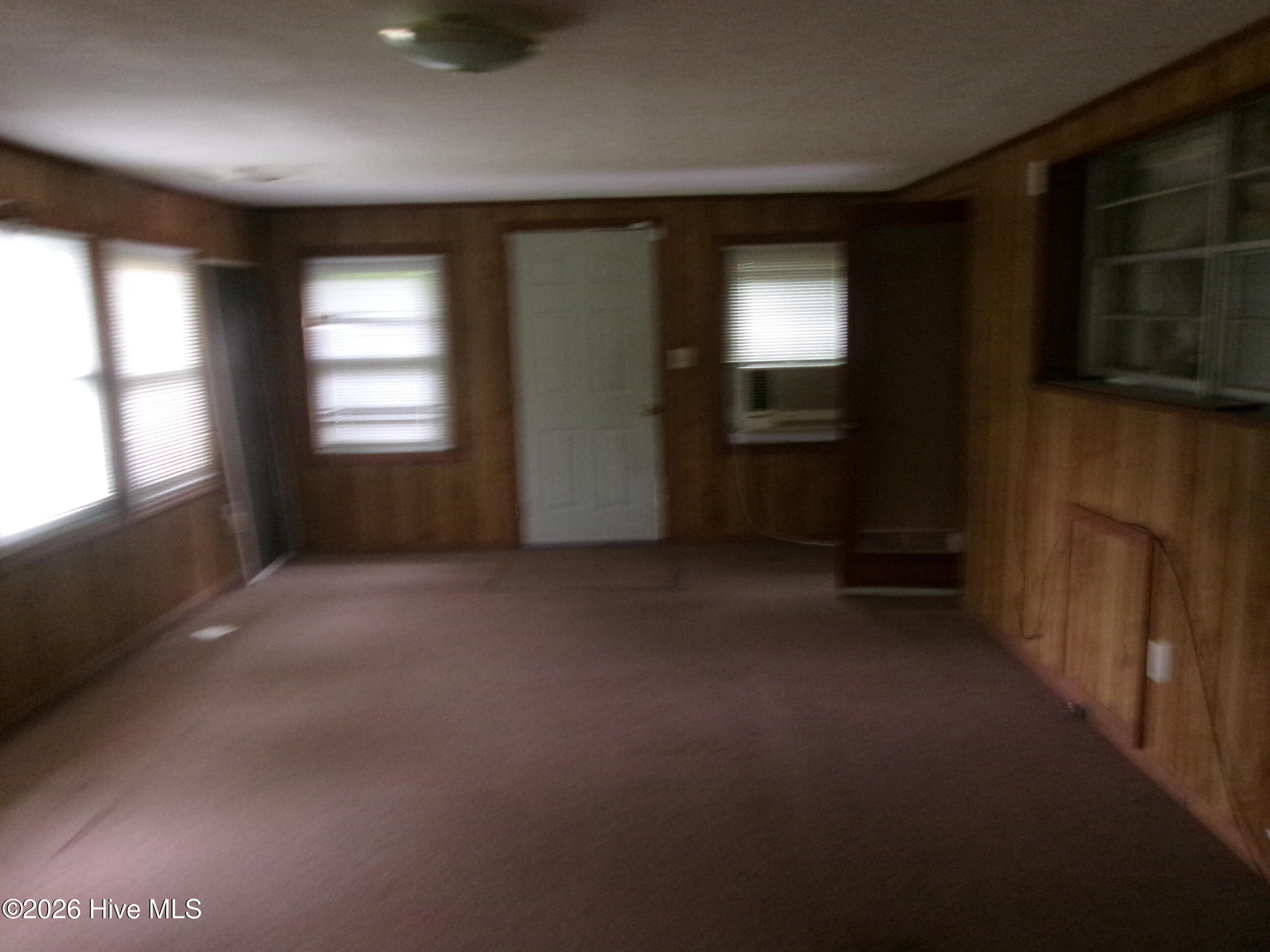 3014 Roxbury Court Property Photo 3