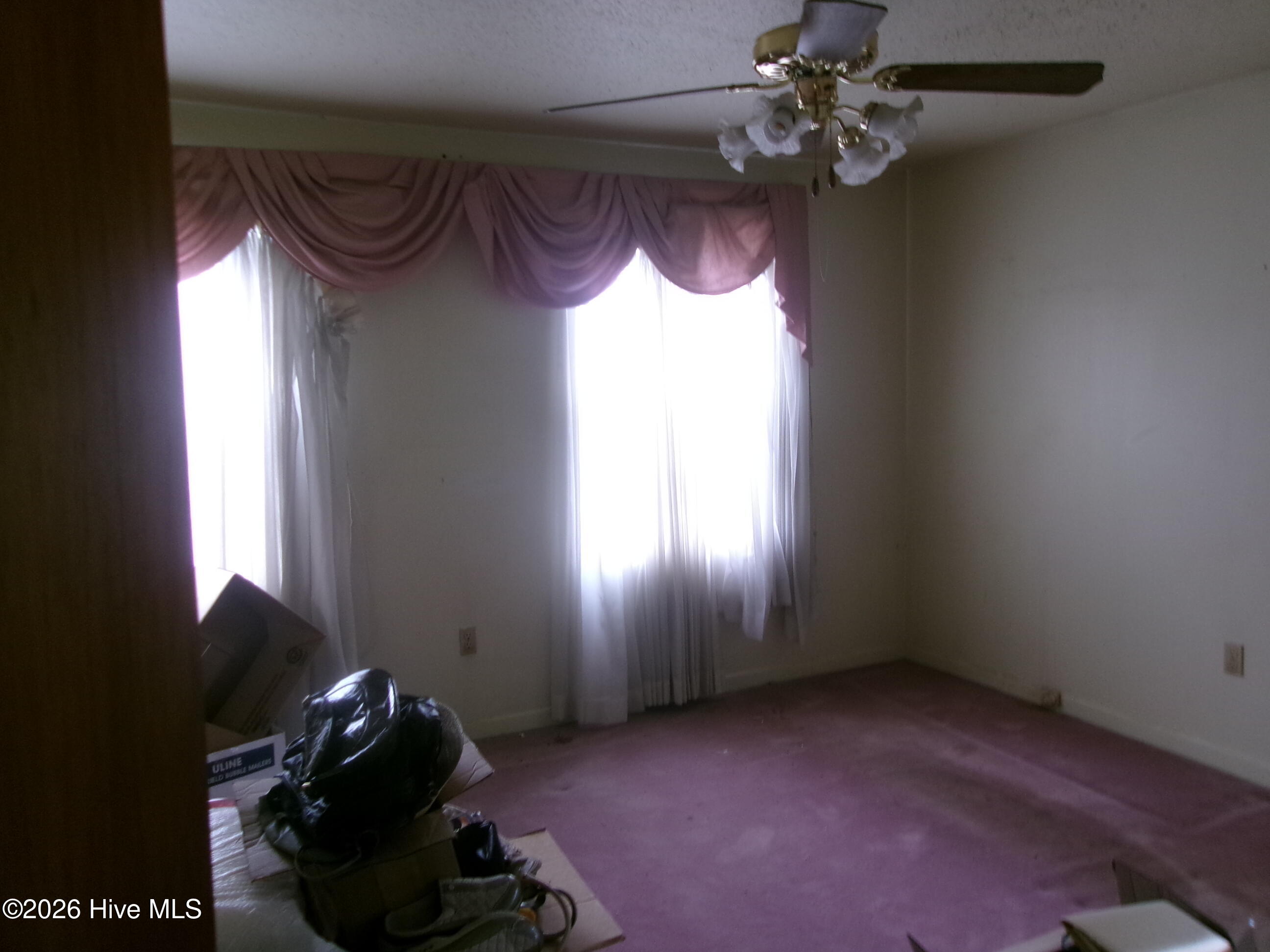 3014 Roxbury Court Property Photo 11