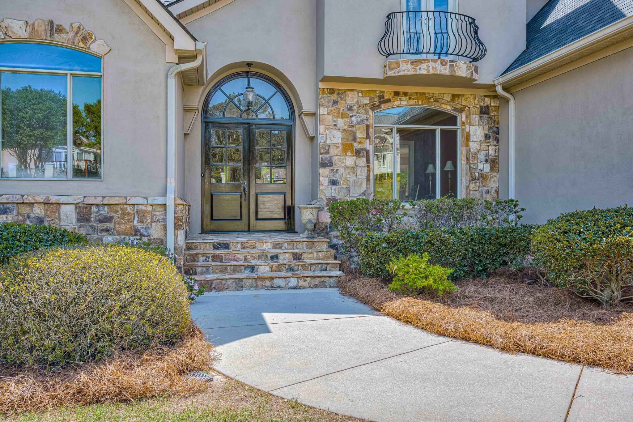 608 Emerald Crossing Property Photo 4