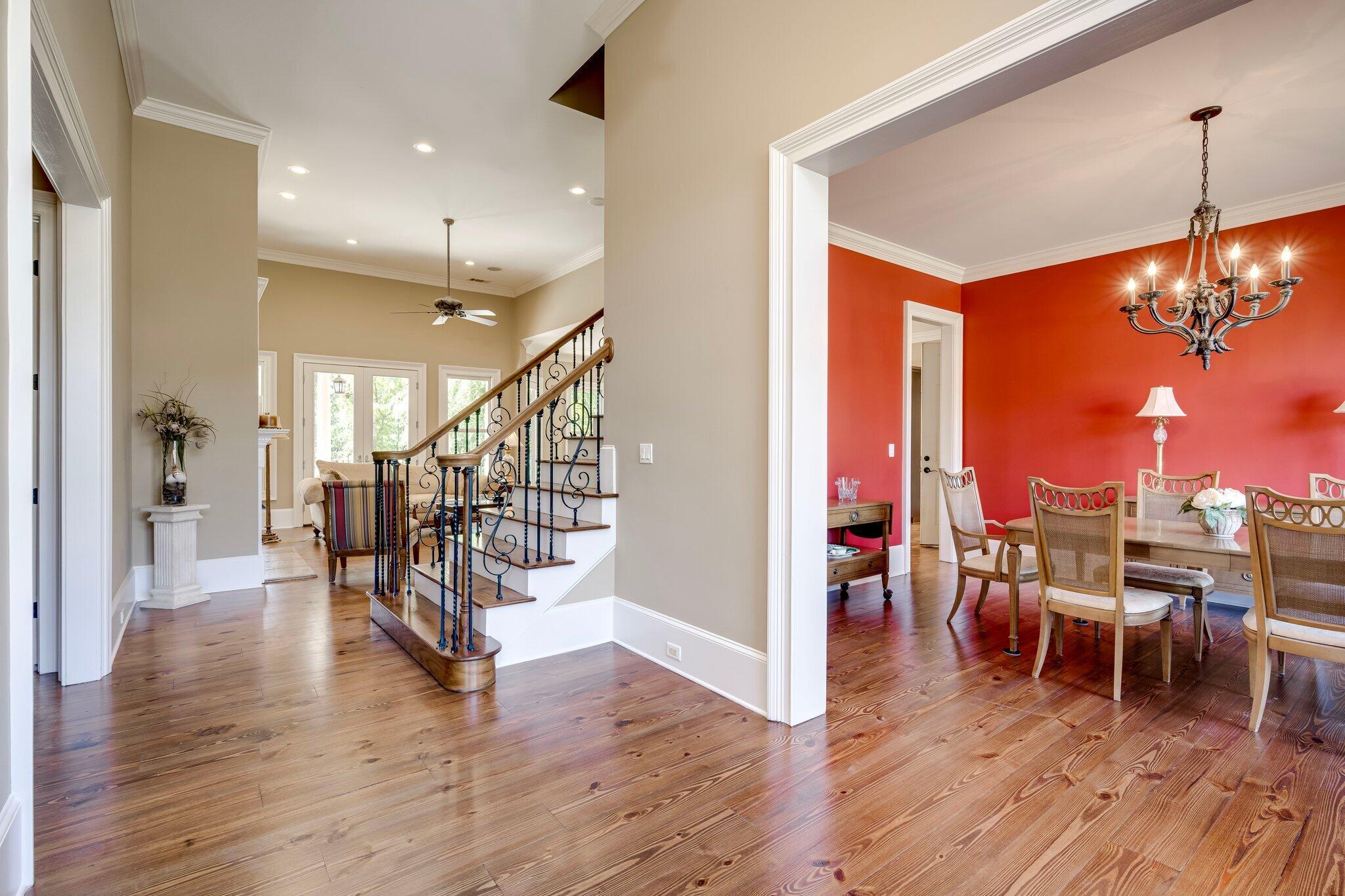 608 Emerald Crossing Property Photo 5