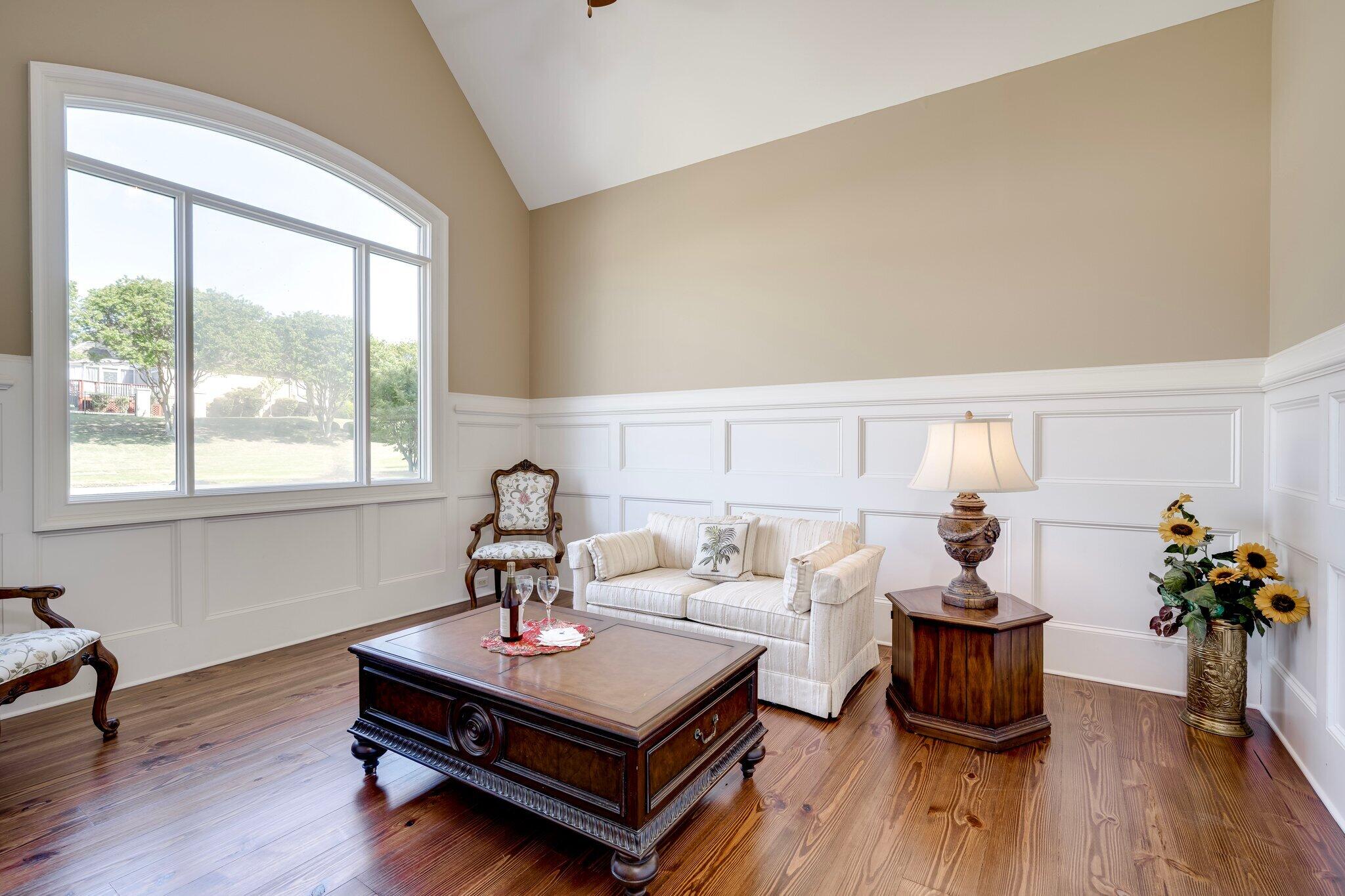 608 Emerald Crossing Property Photo 7