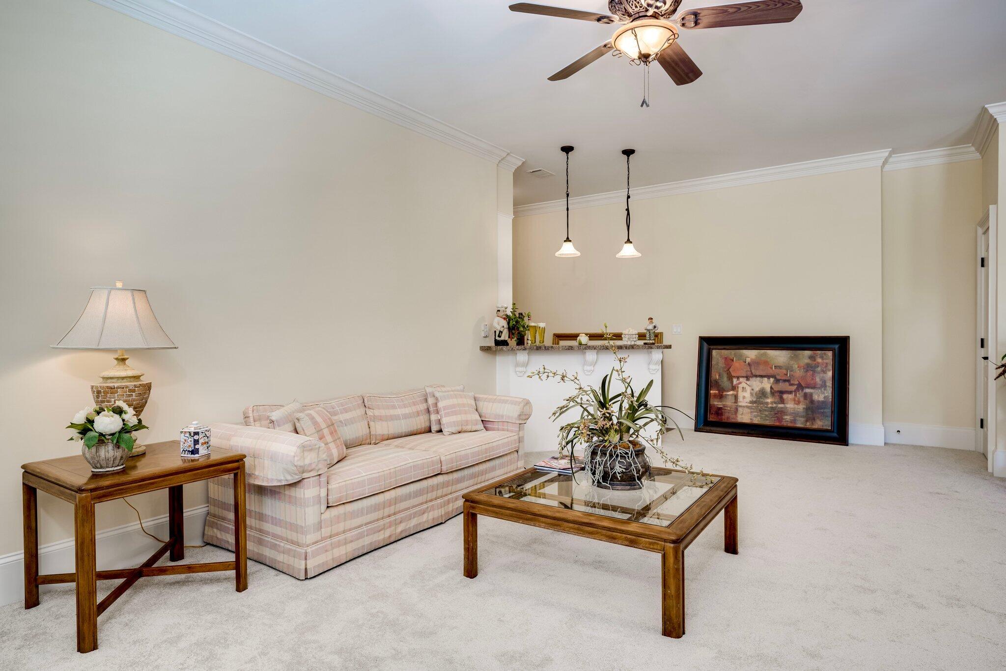 608 Emerald Crossing Property Photo 42
