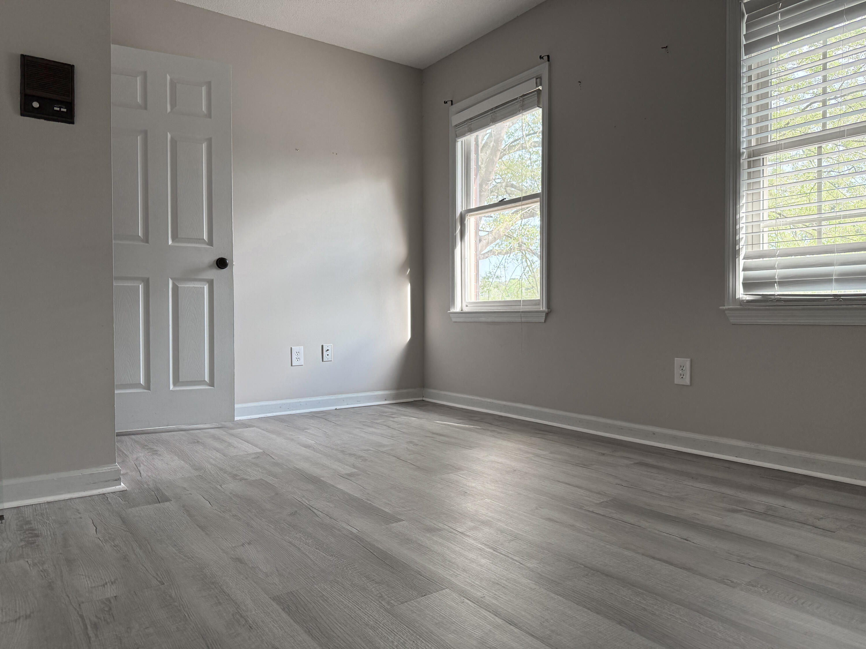 138 Lenox Parkway Property Photo 11
