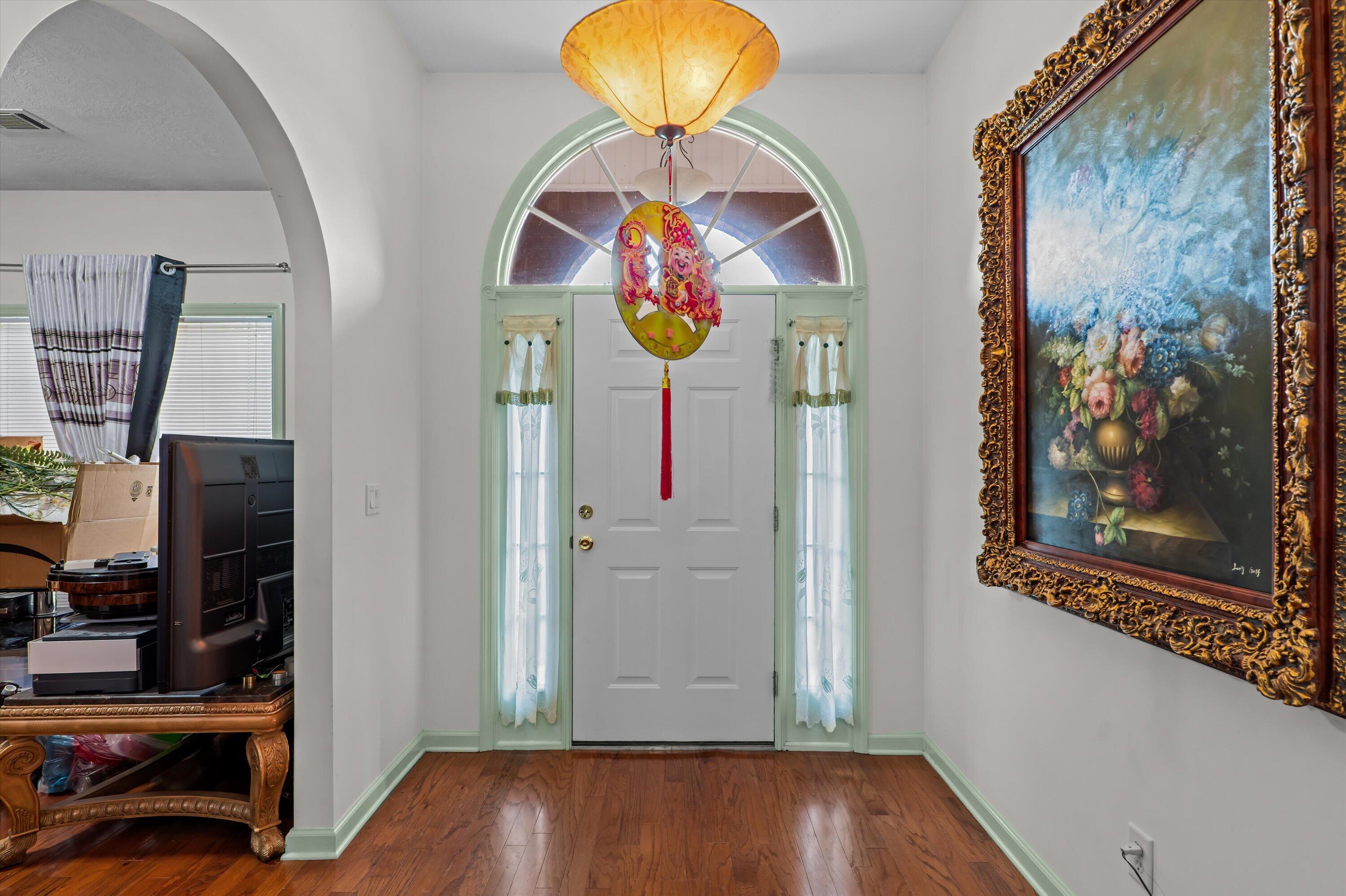 1133 Brighton Drive Property Photo 4