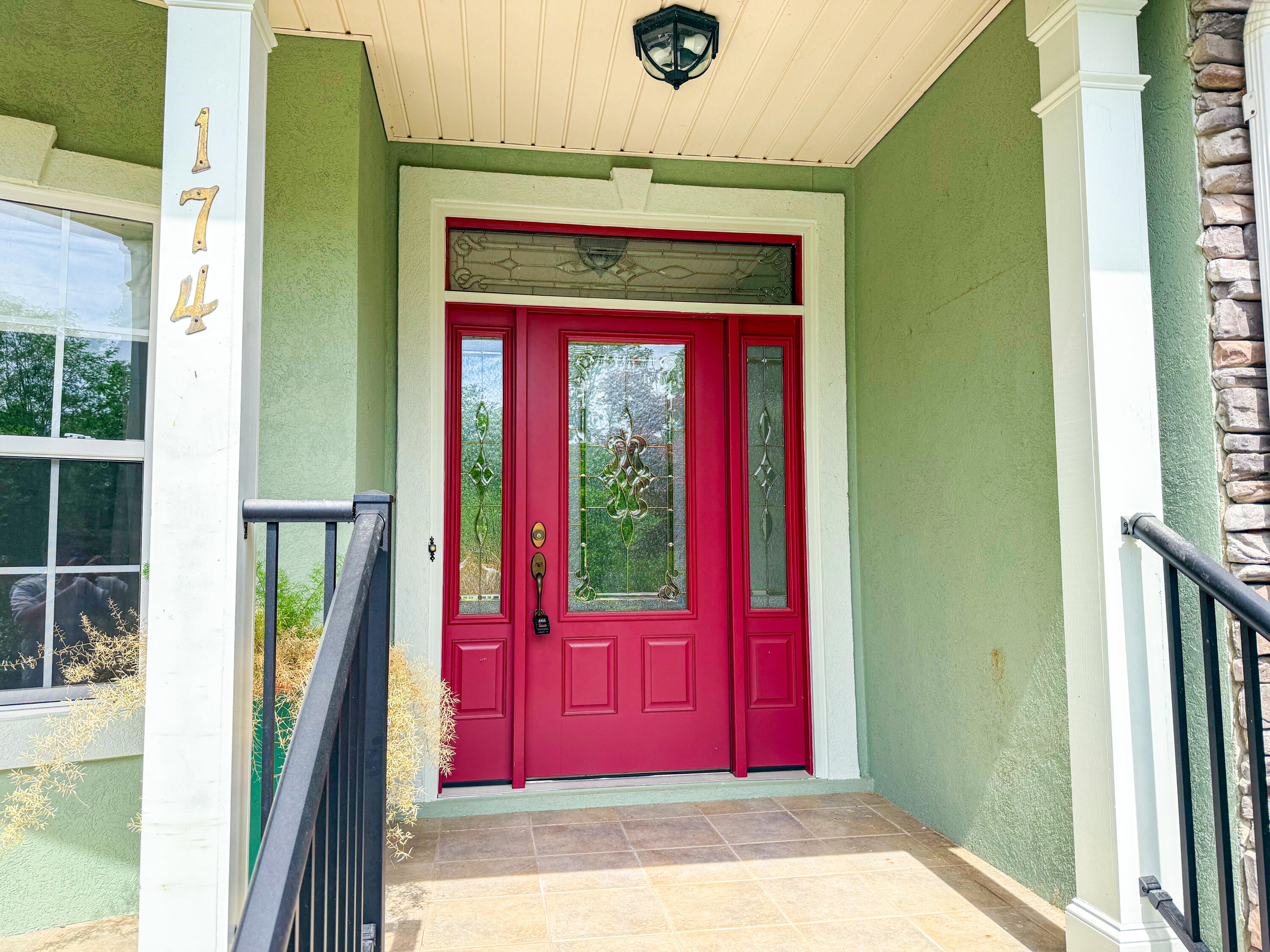 174 Tara Drive Property Photo 3
