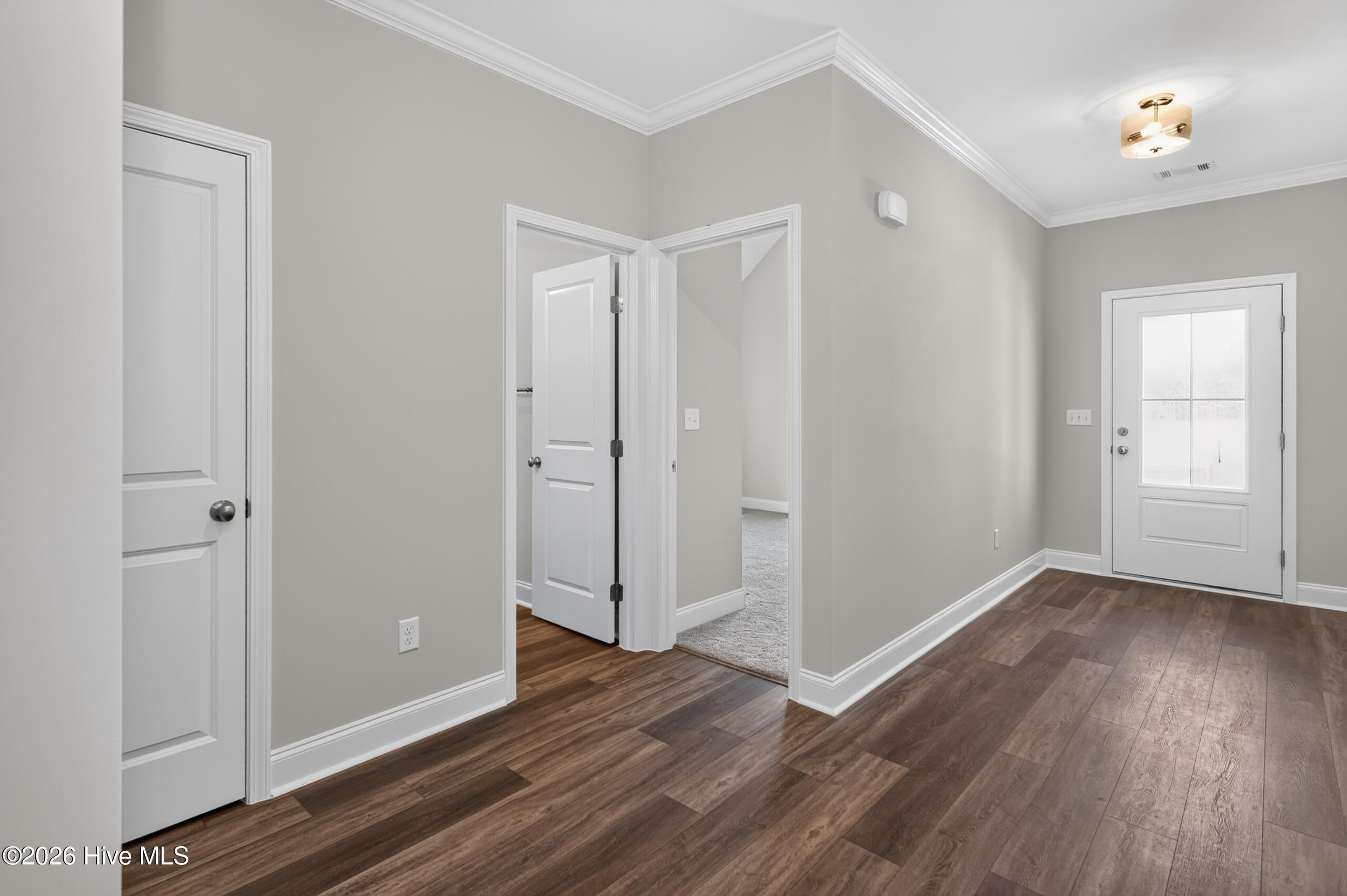570 Pherson Street Property Photo 8