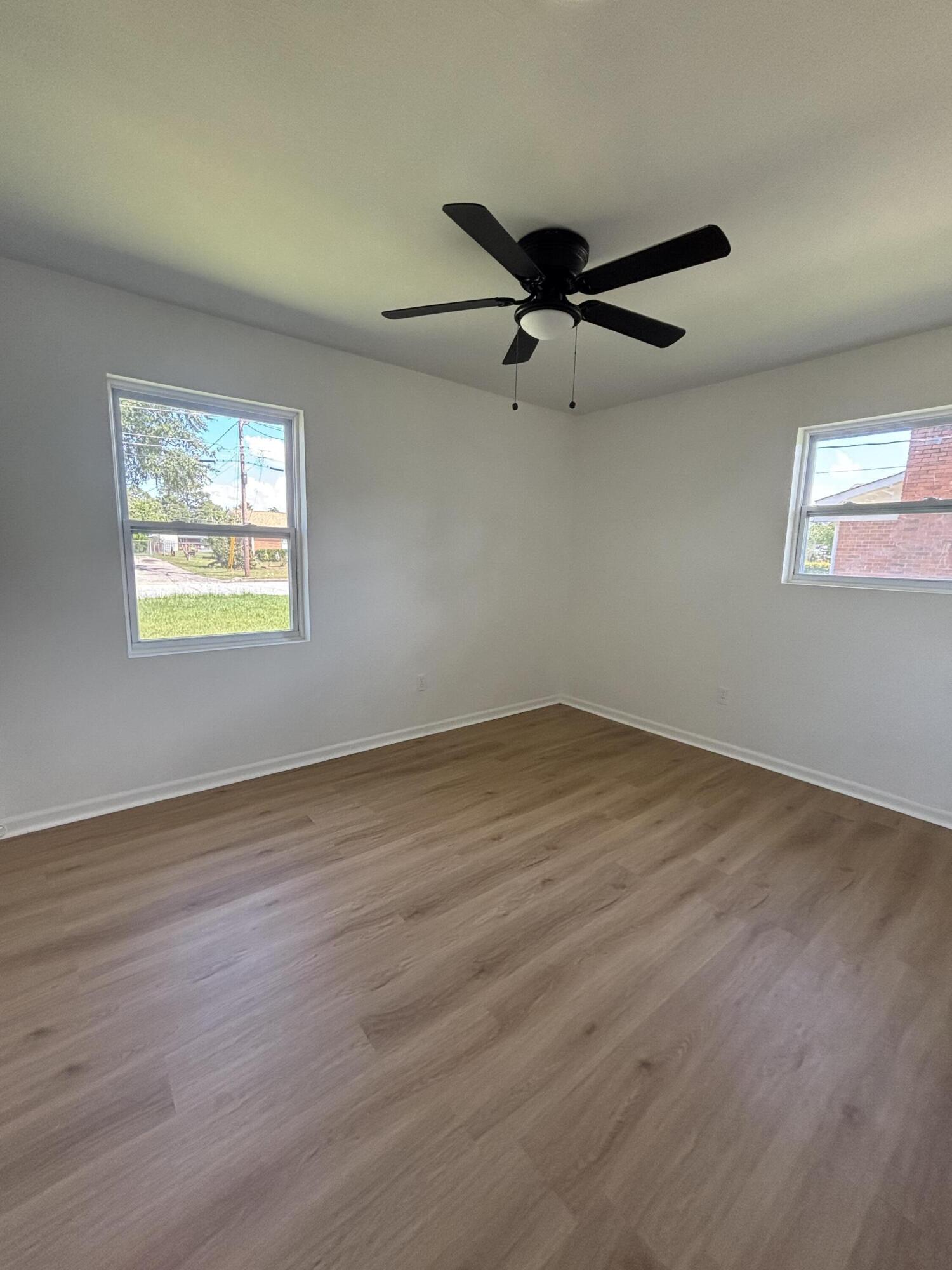 1813 Empress Avenue Property Photo 7