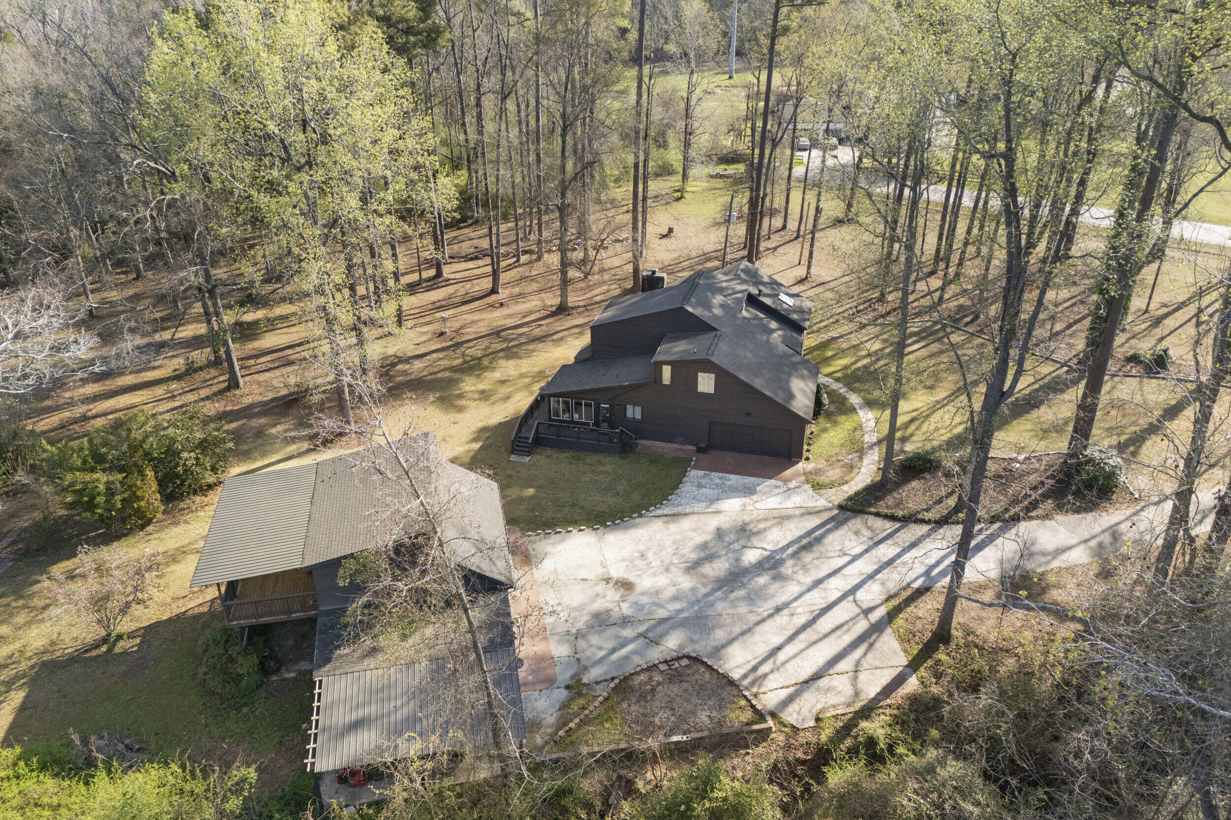 4002 Burning Tree Lane Property Photo 2