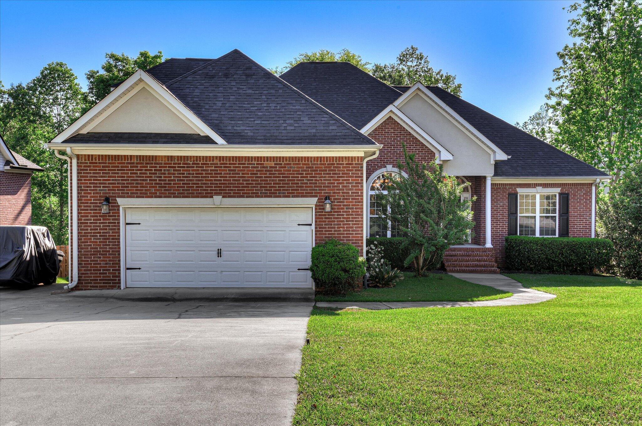 4895 Somerset Drive Property Photo 3