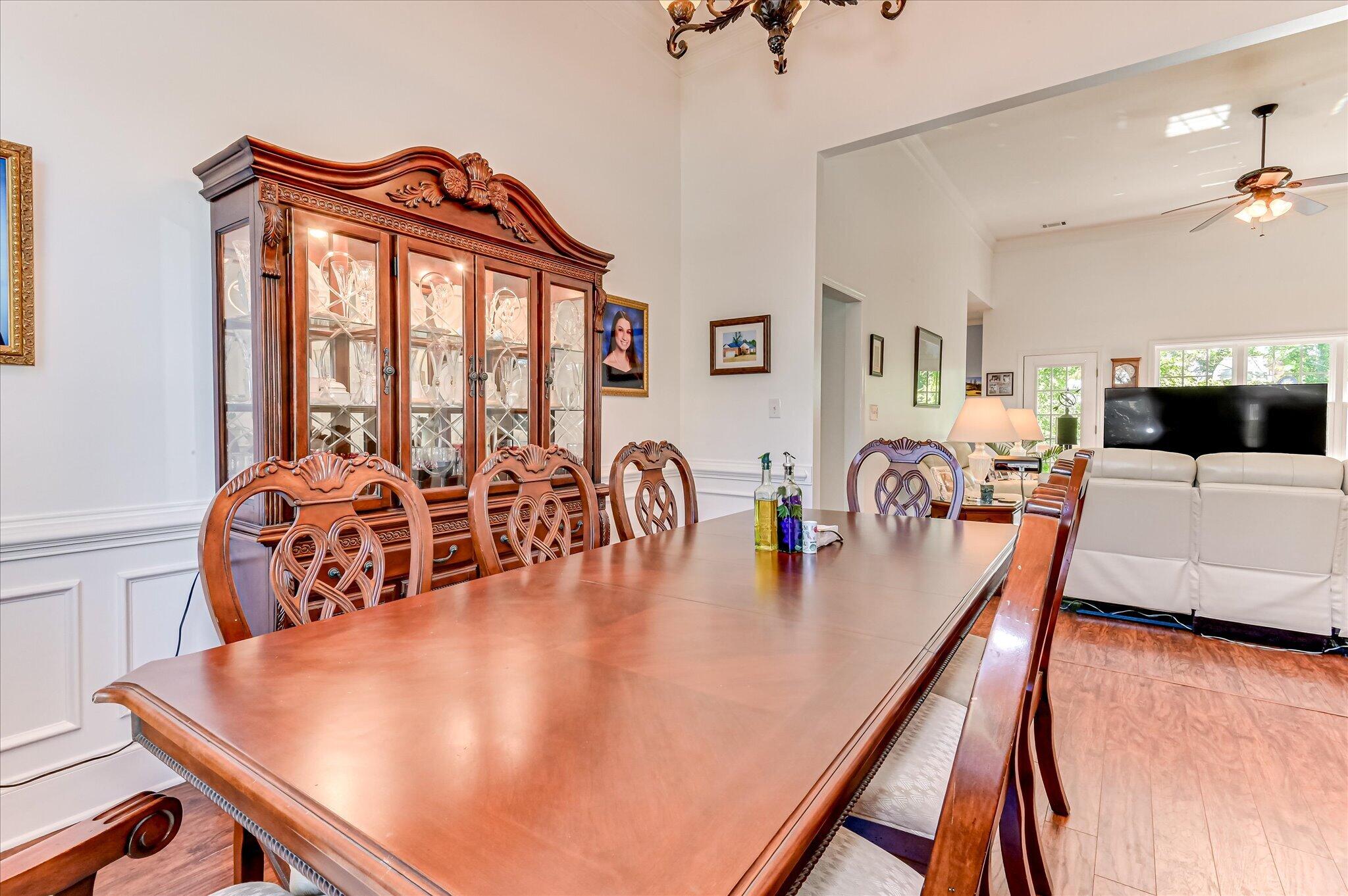 4895 Somerset Drive Property Photo 14