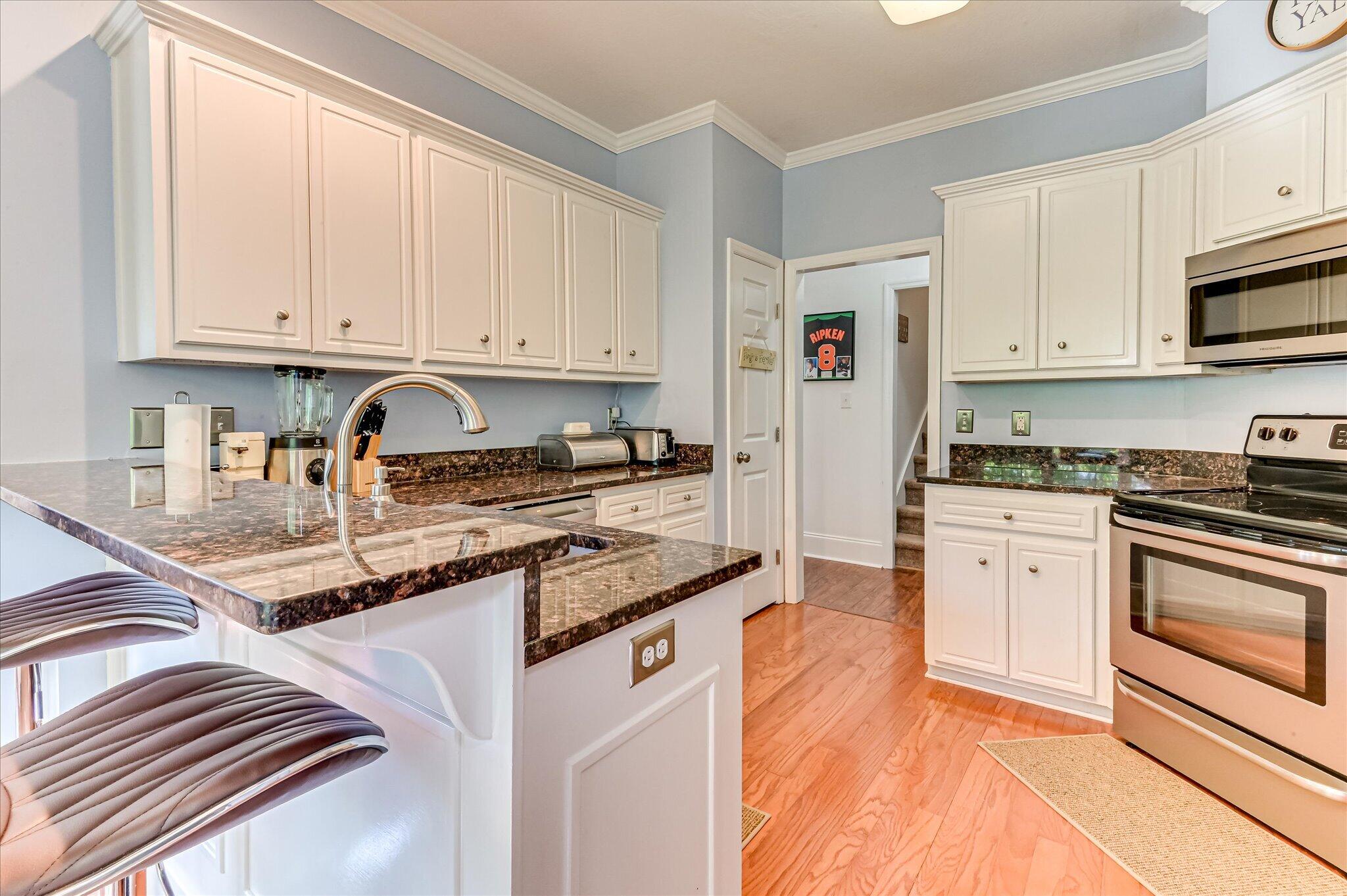 4895 Somerset Drive Property Photo 18