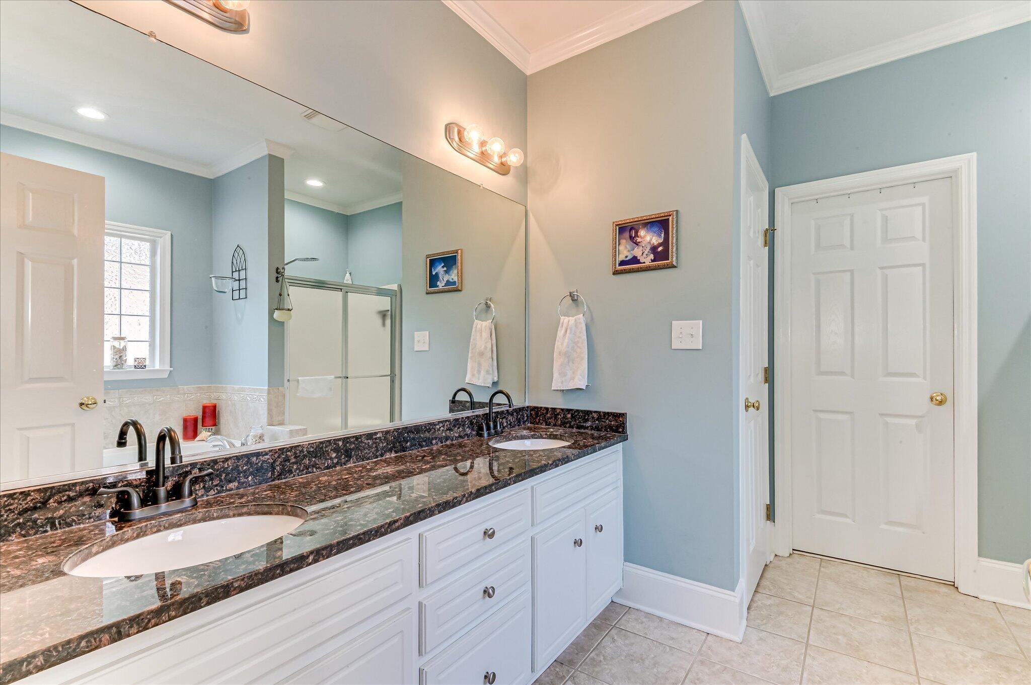 4895 Somerset Drive Property Photo 25