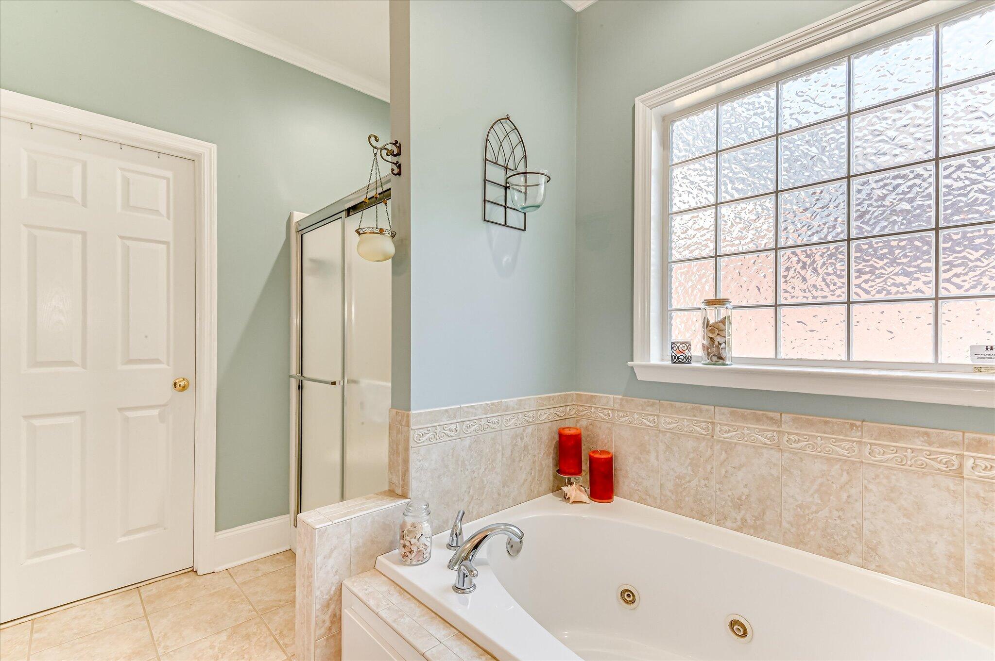 4895 Somerset Drive Property Photo 26