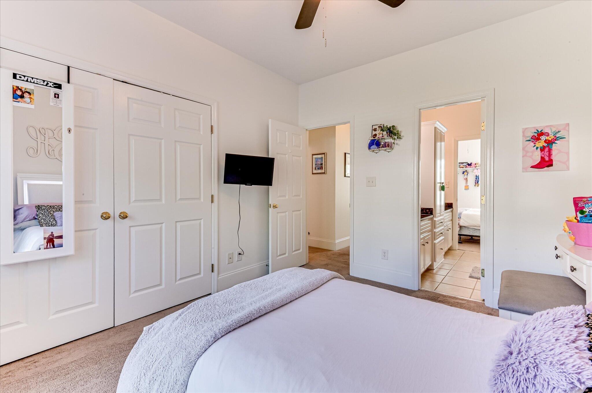 4895 Somerset Drive Property Photo 31